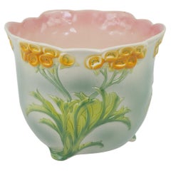 Incantevole cachepot Saint Clément Barbotine con decorazioni floreali del 1950 circa