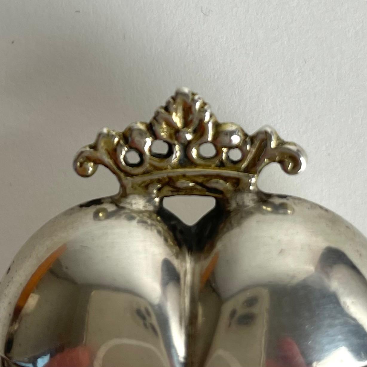 Charming Scent Box in silver with gilded crown. Louis XVI from late 18th Century For Sale 1
