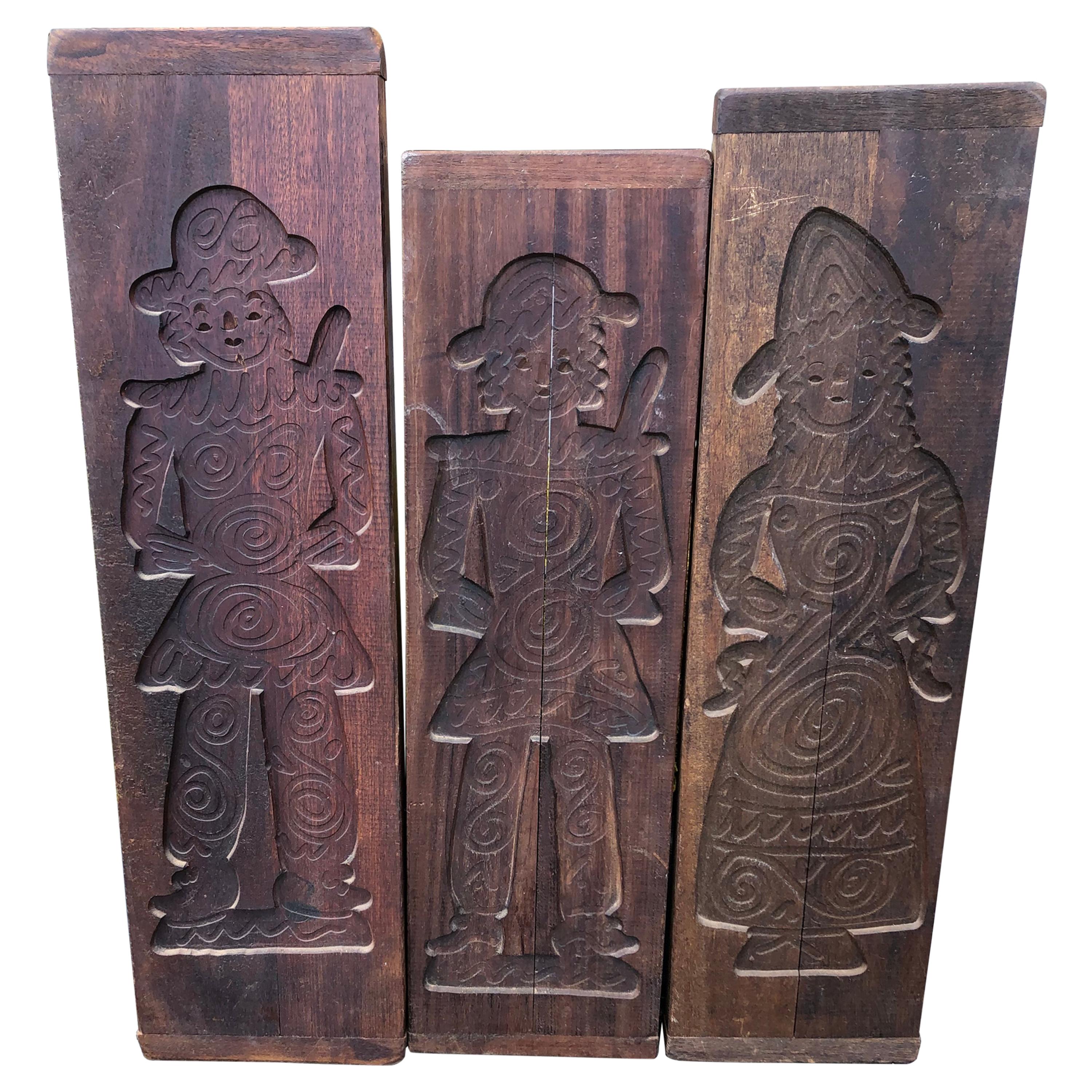 Charmant ensemble de 3 moules à gingembre vintage en bois sculpté en vente