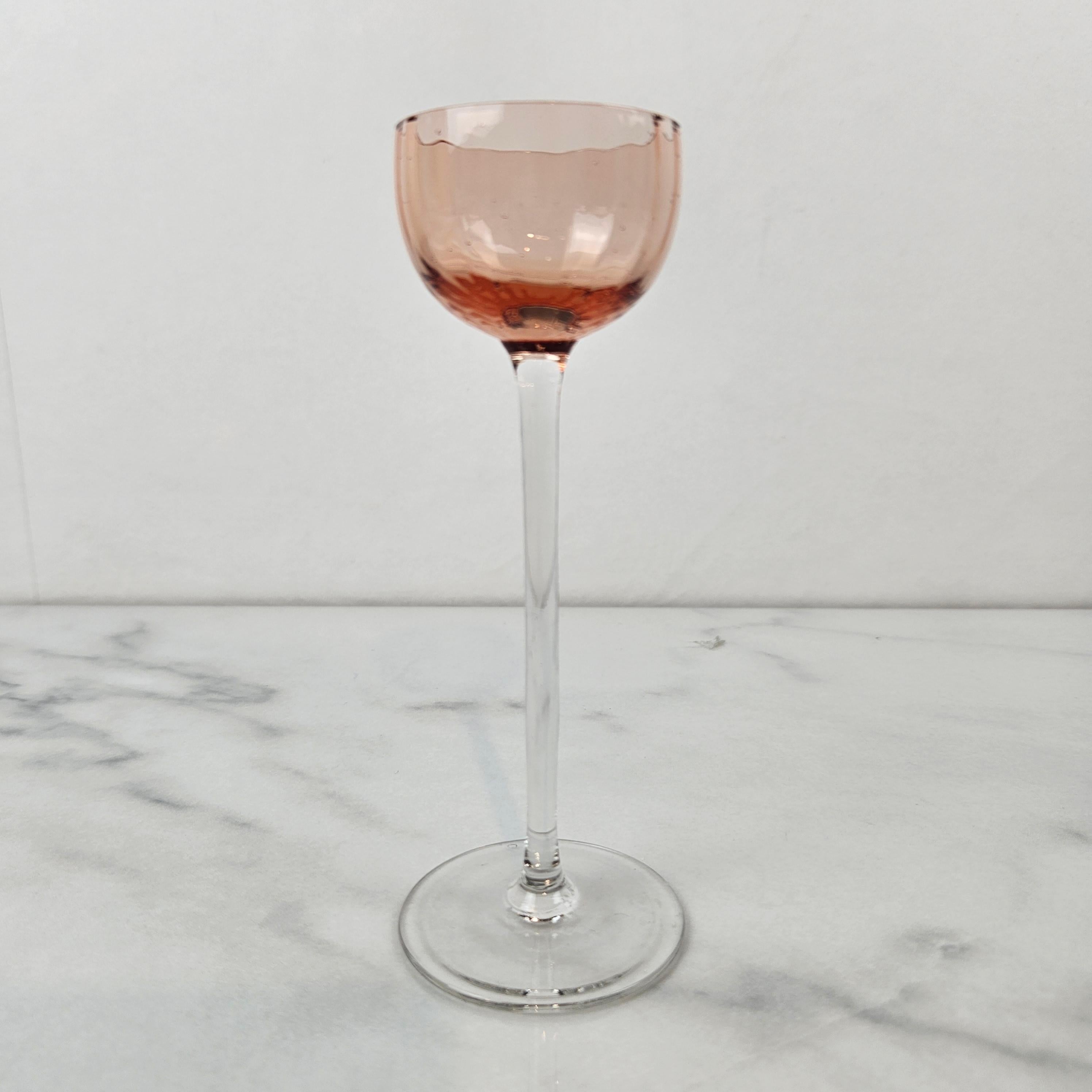 Charming Set of 4 Colored Ribbed Liqueur Glasses With Long Stem, Ca. 1920 In Good Condition For Sale In Oud Beijerland, NL