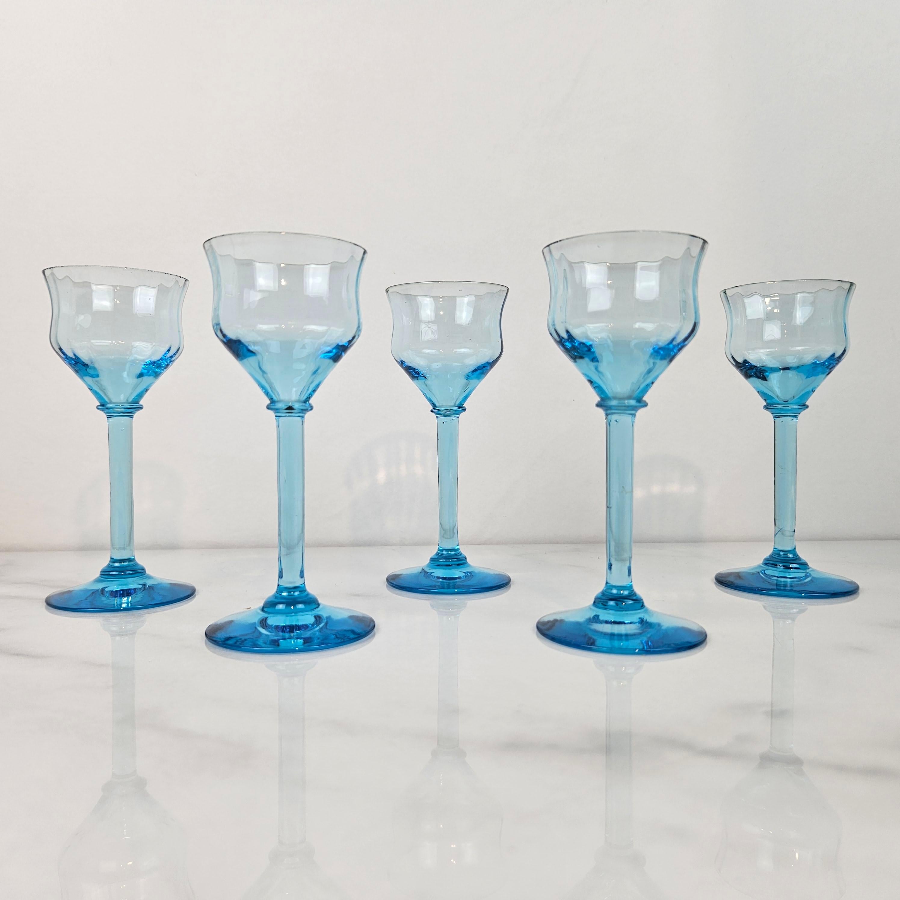 Art Deco Charming Set of 5 Hand-Blown Full Colored Ribbed Liqueur Glasses, Ca. 1920 For Sale