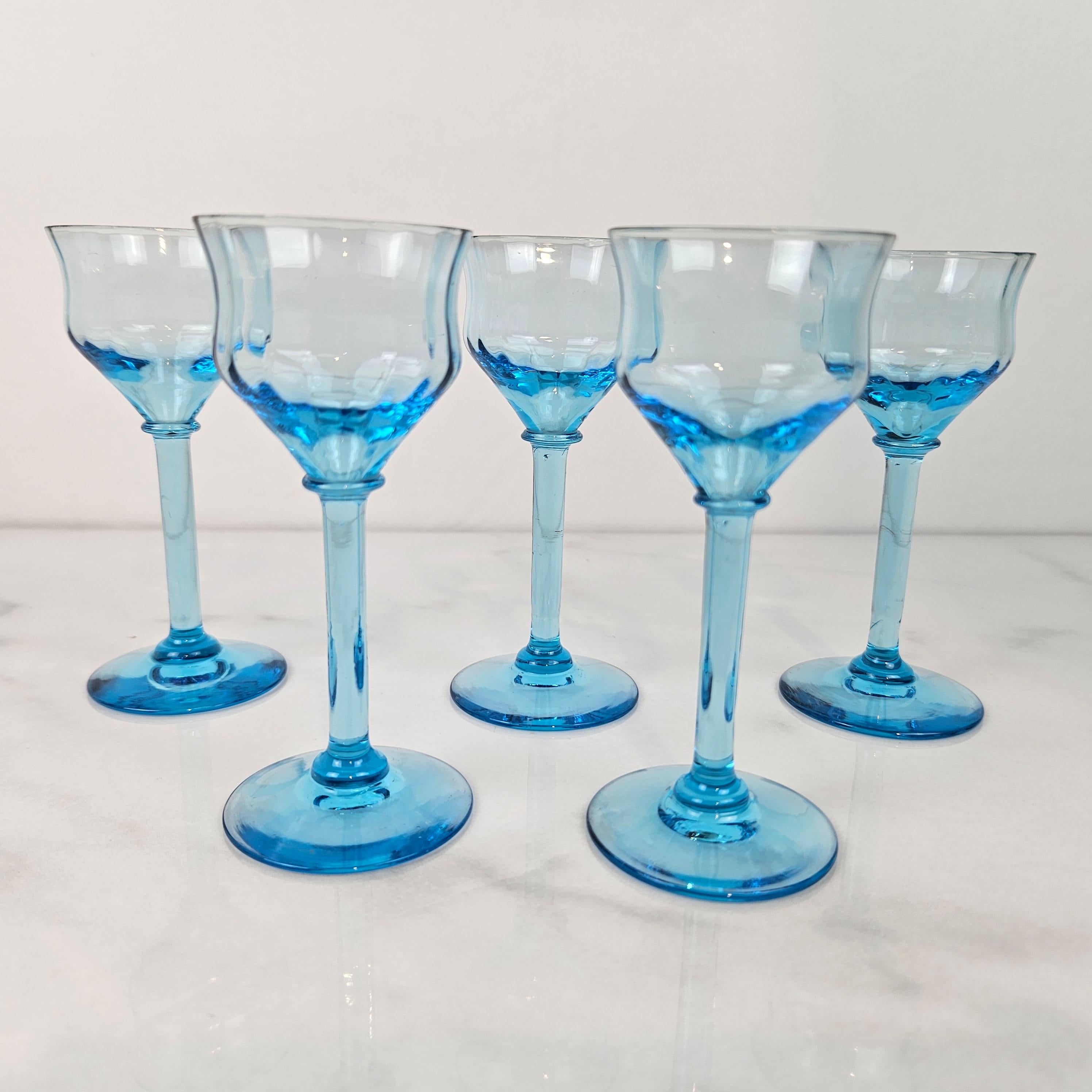 Hand-Crafted Charming Set of 5 Hand-Blown Full Colored Ribbed Liqueur Glasses, Ca. 1920 For Sale