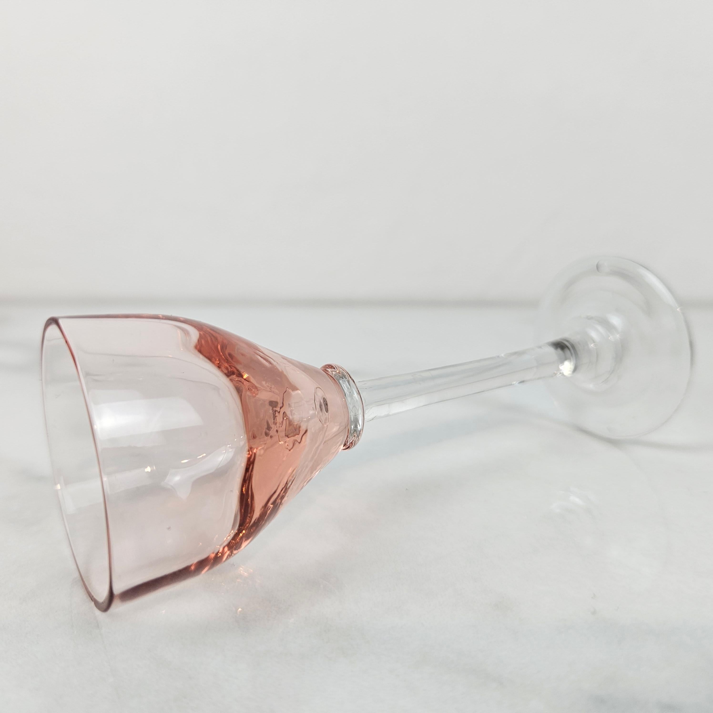 Charming Set of 6 Colored Liqueur Glasses With Slender Stem, Ca. 1920 im Angebot 3