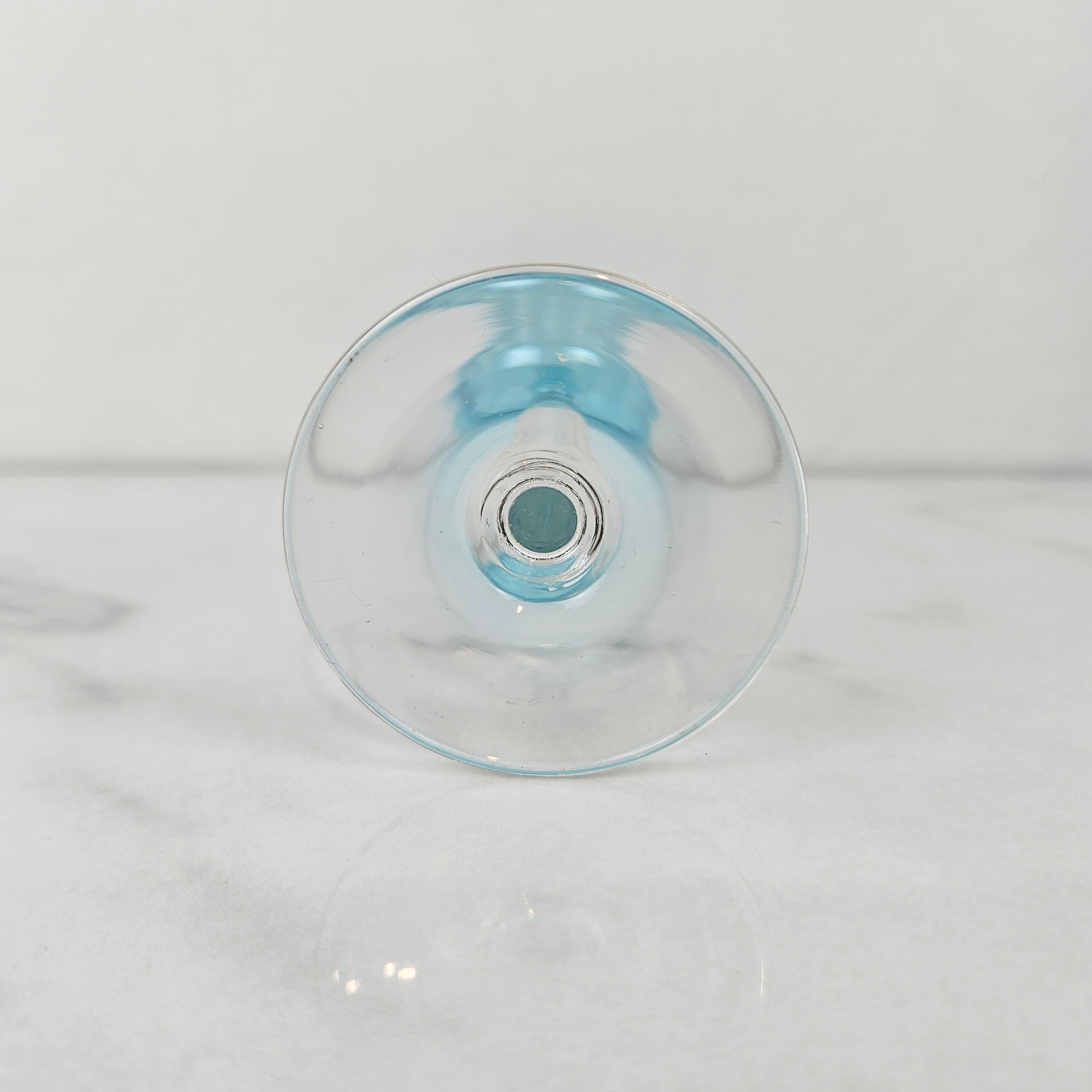 Charmant ensemble de 6 verres à liqueur colorés et striés à long pied, vers 1920 1920 en vente 1