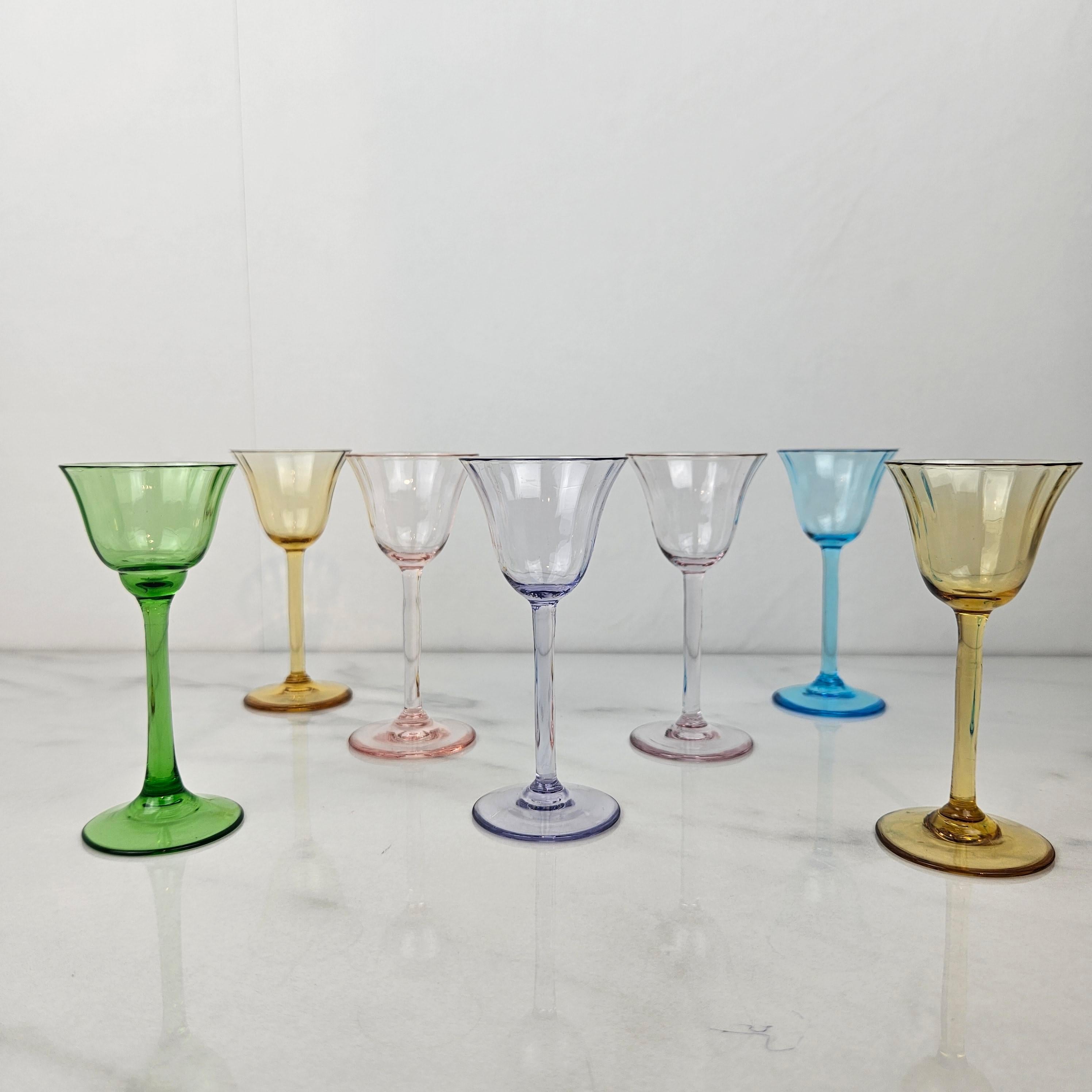 French Charming Set of 7 Hand-Blown Full Colored Ribbed Liqueur Glasses, Ca. 1920 For Sale