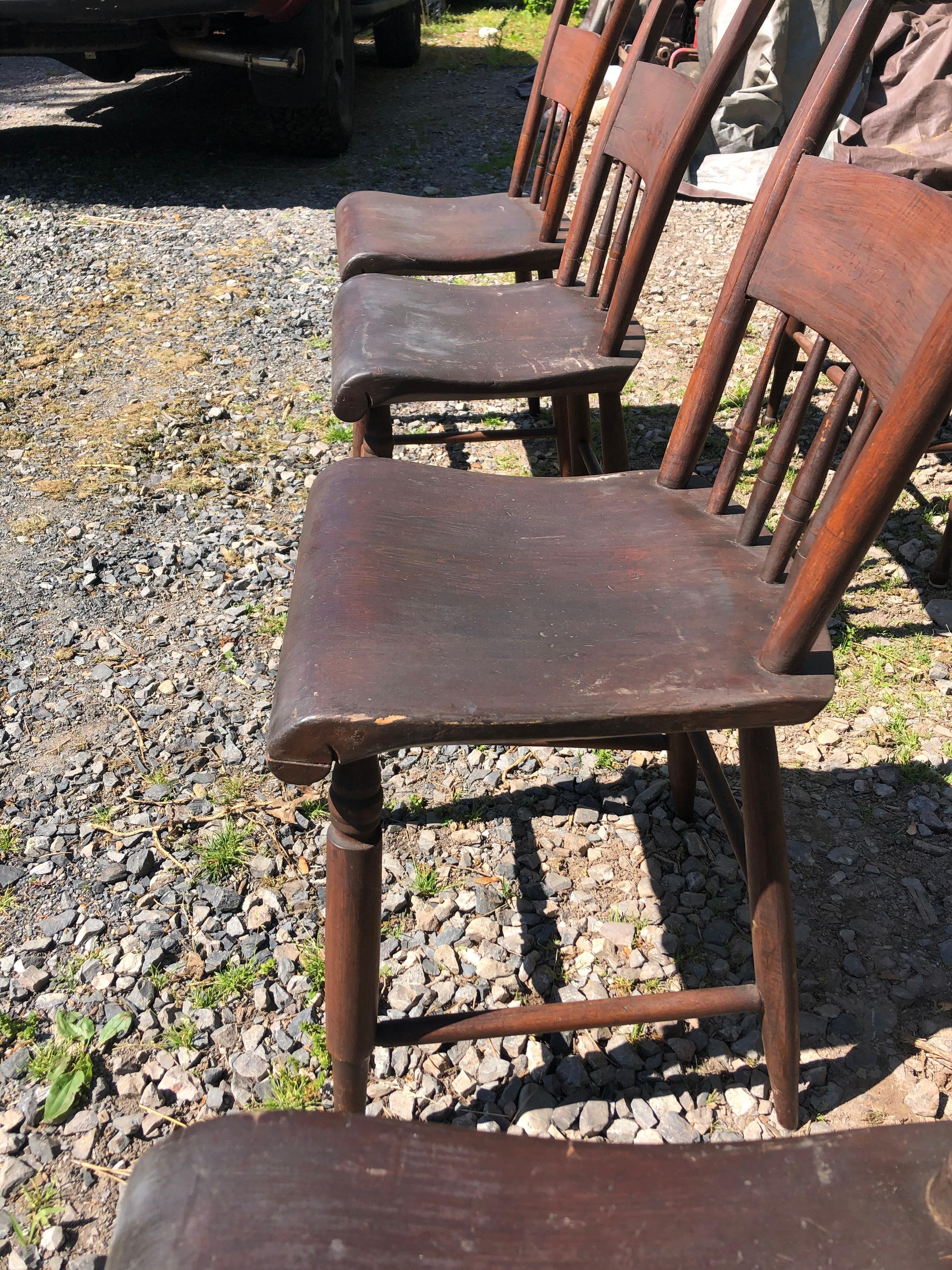 American Classical Charming Set of 8 Farmhouse Vintage Side Dining Chairs with Spindles