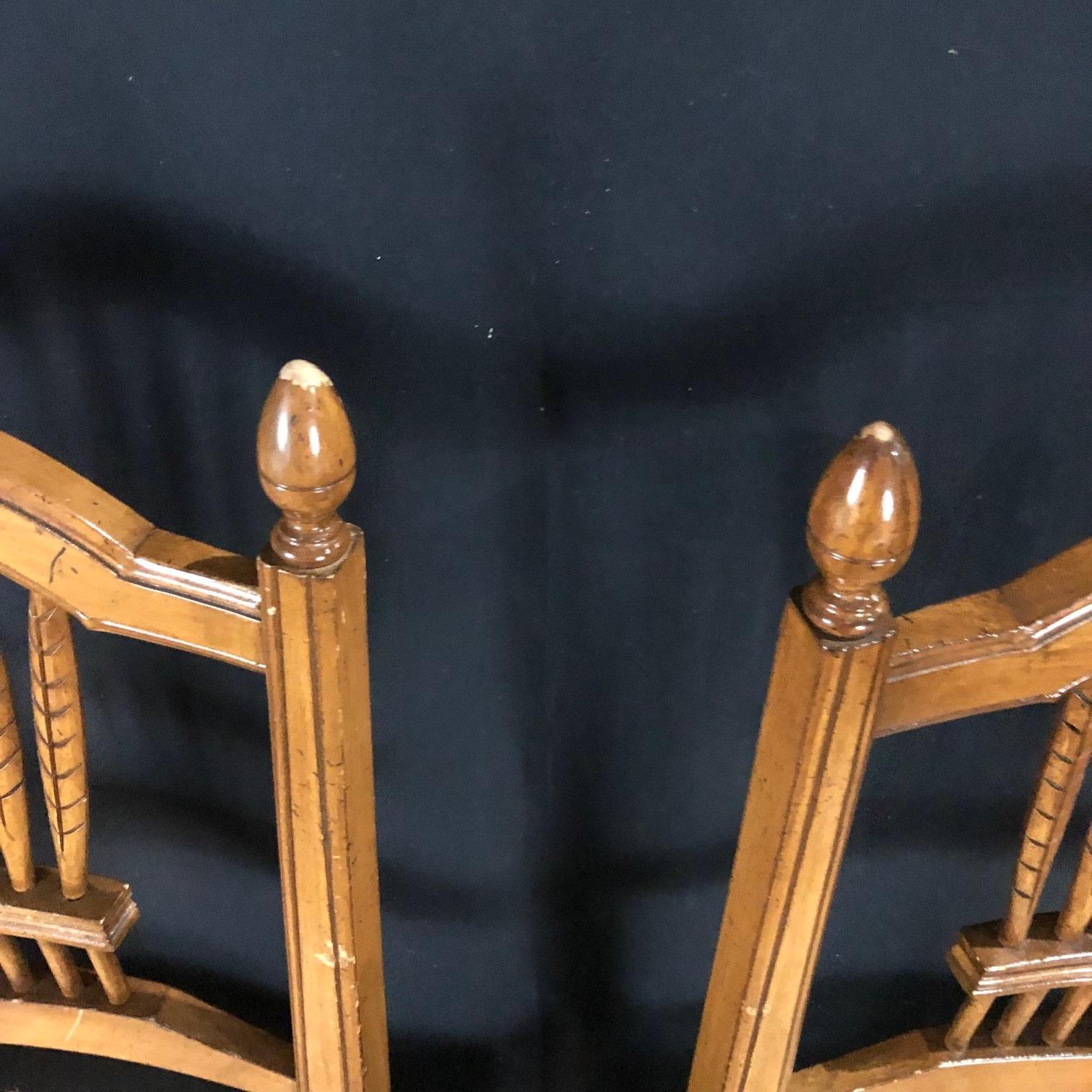 French Provincial Charming Set of 8 French Walnut Wheat Sheaf Dining Chairs with Rush Seats