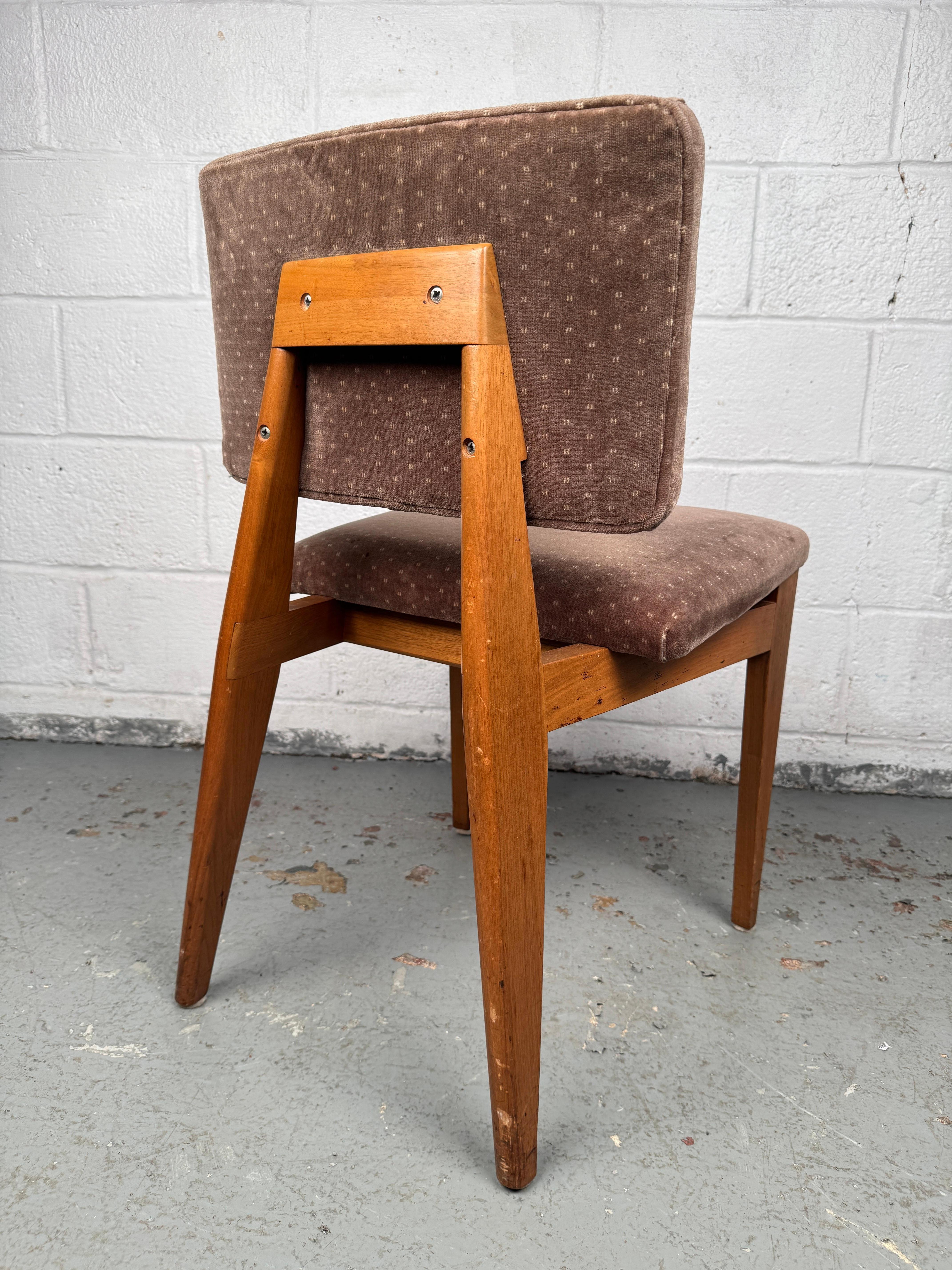 Charming Set of Eight Mid-Century Dining Chairs For Sale 7