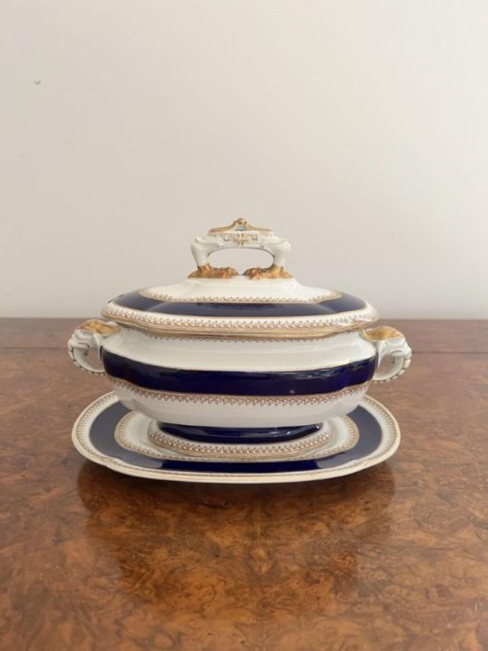 Charming set of three Antique Royal Worcester tureens  For Sale 4