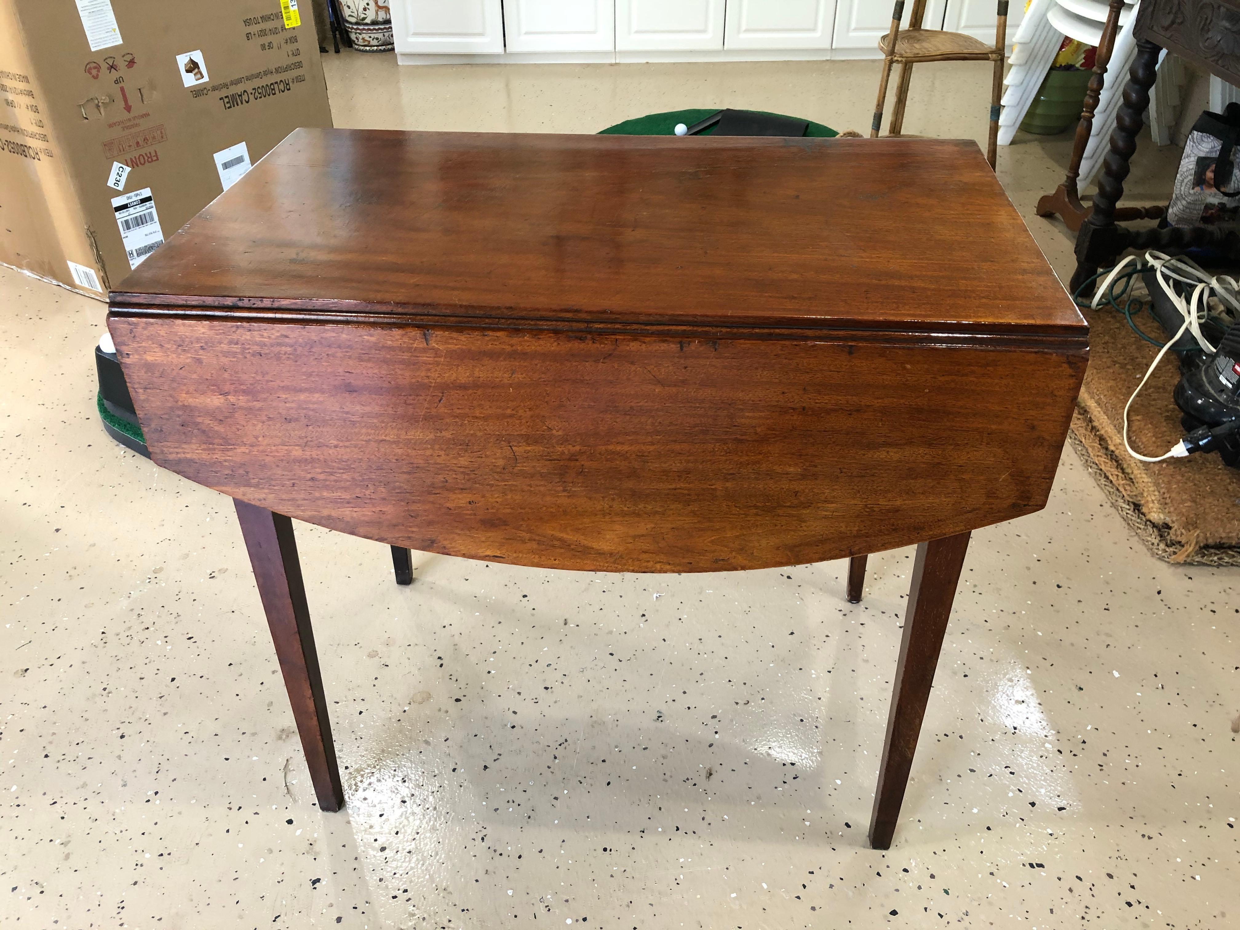 American Charming Sheraton Pembroke Dropleaf Side Table