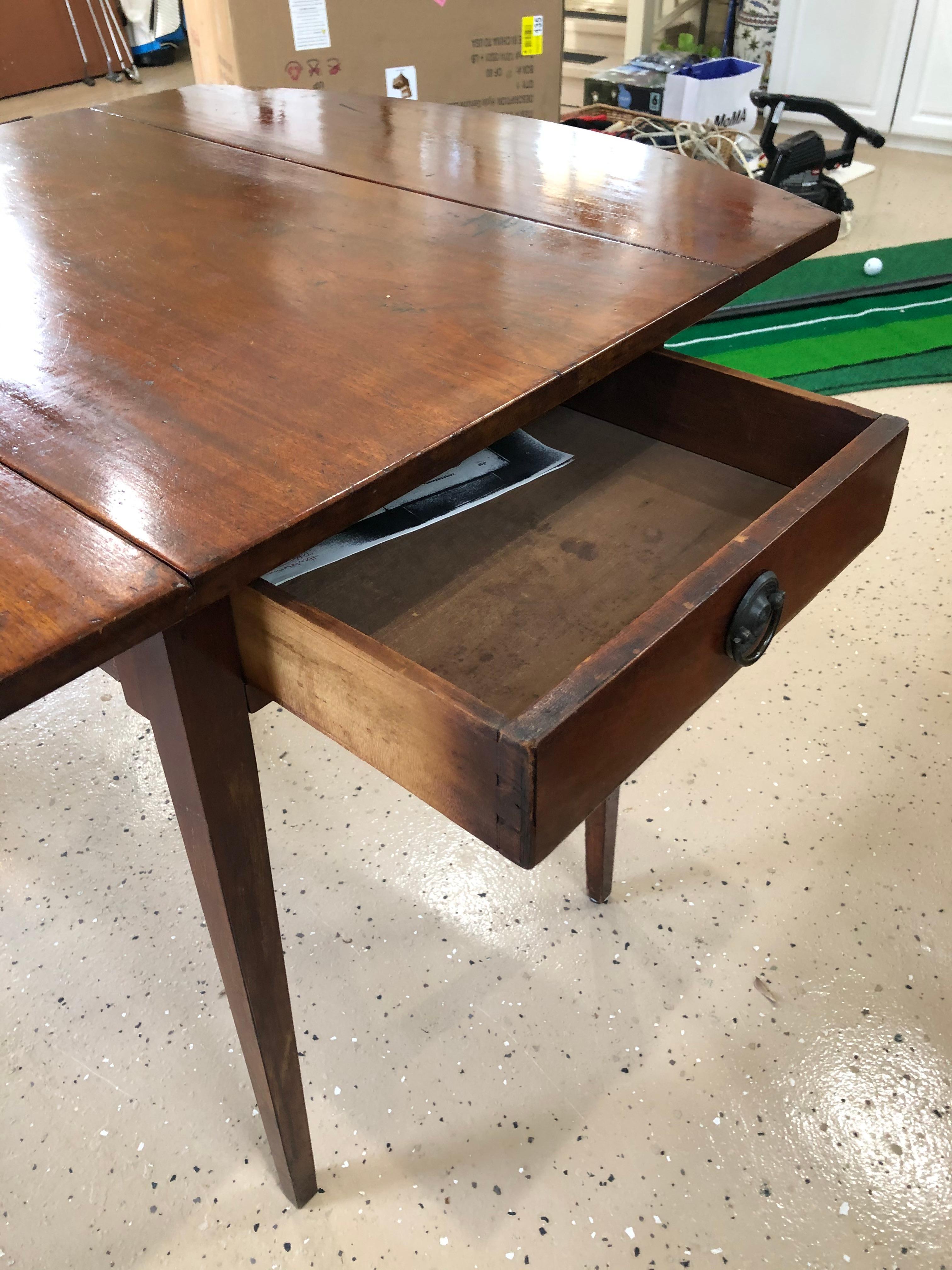 Charming Sheraton Pembroke Dropleaf Side Table 1