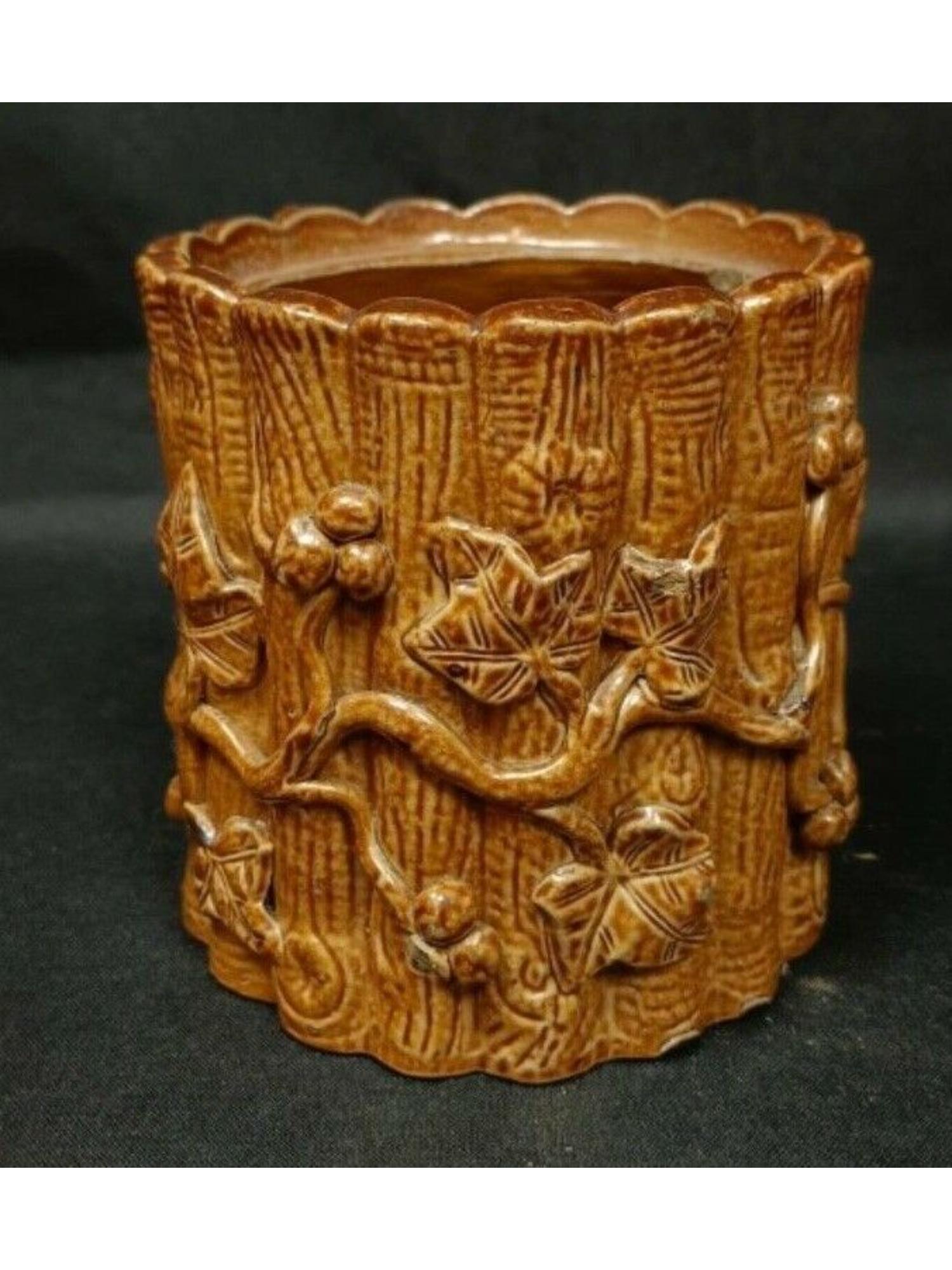 Encantadora maceta pequeña de terracota con diseño de viñedo - 2Y157 Terracota en venta