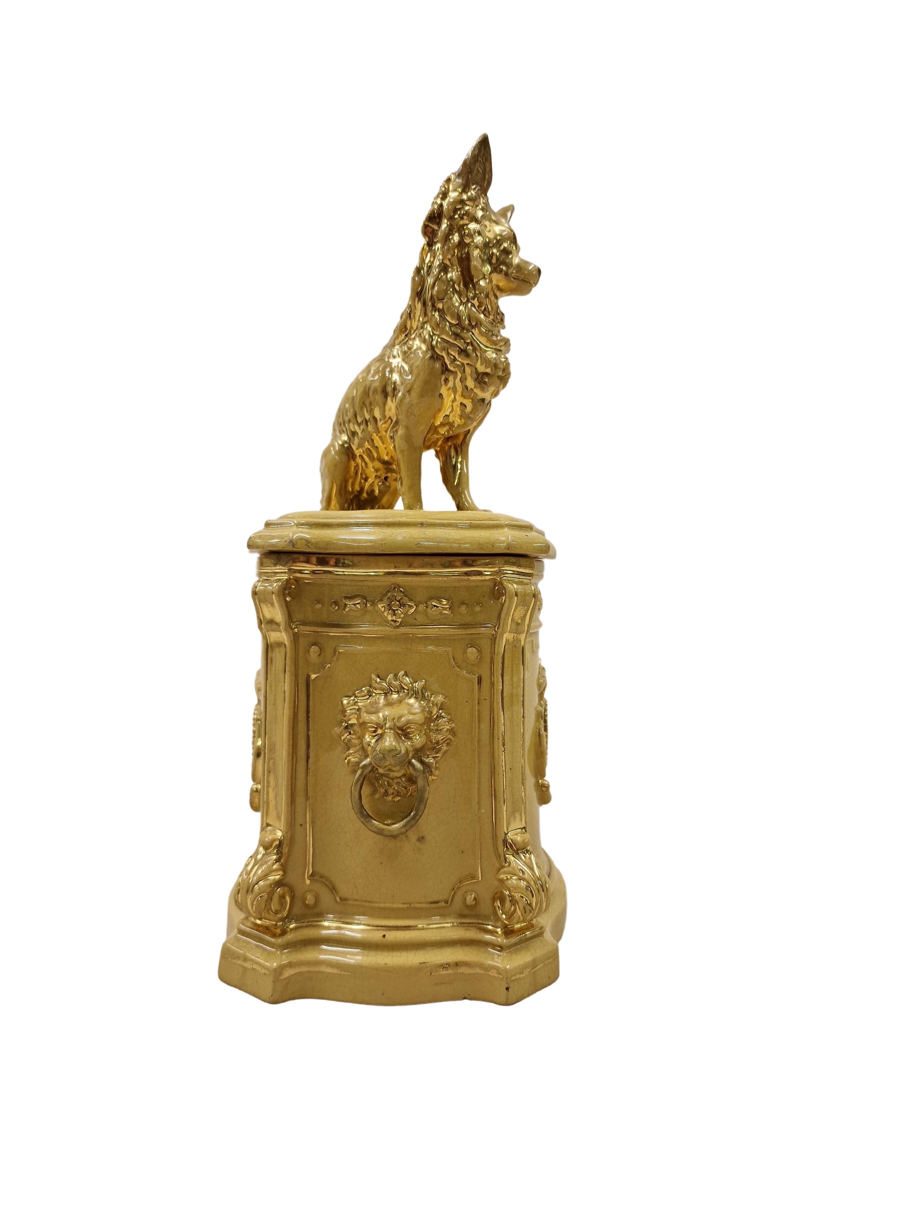 Ceramic Charming snuff tobacco box, dog, animal, Bernhard Bloch, 1880s, Bohemia Austria For Sale