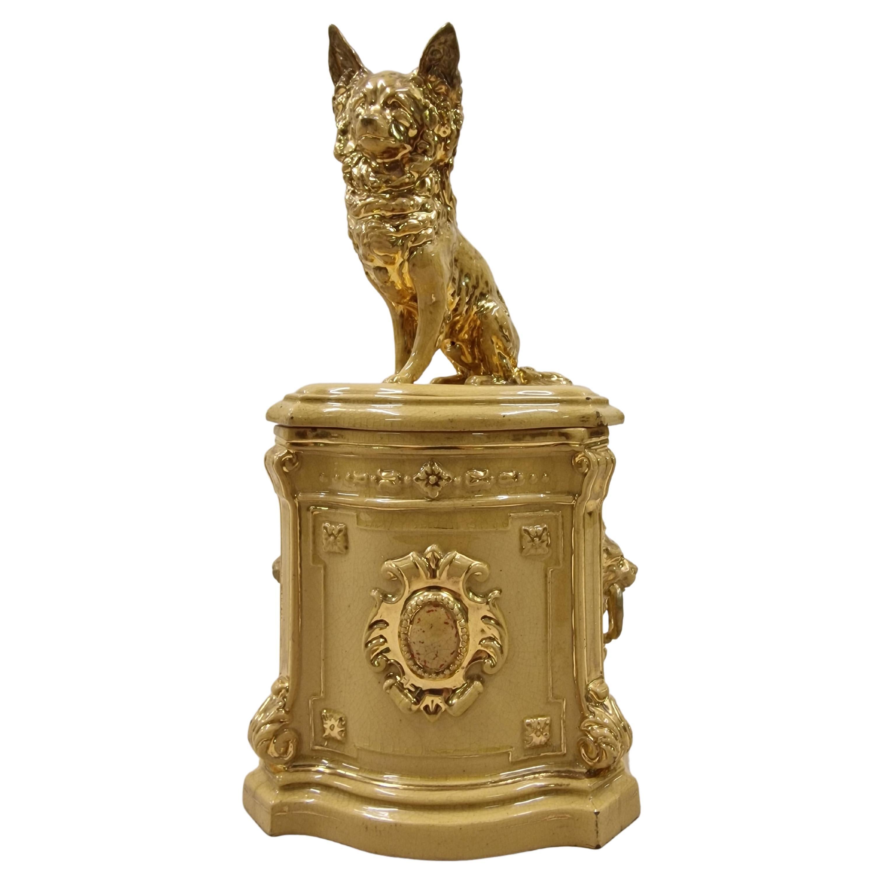 Charming snuff tobacco box, dog, animal, Bernhard Bloch, 1880s, Bohemia Austria