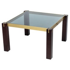 Tavolino quadrato di charme, ottone, legno, vetro fumé, anni '60, Italia