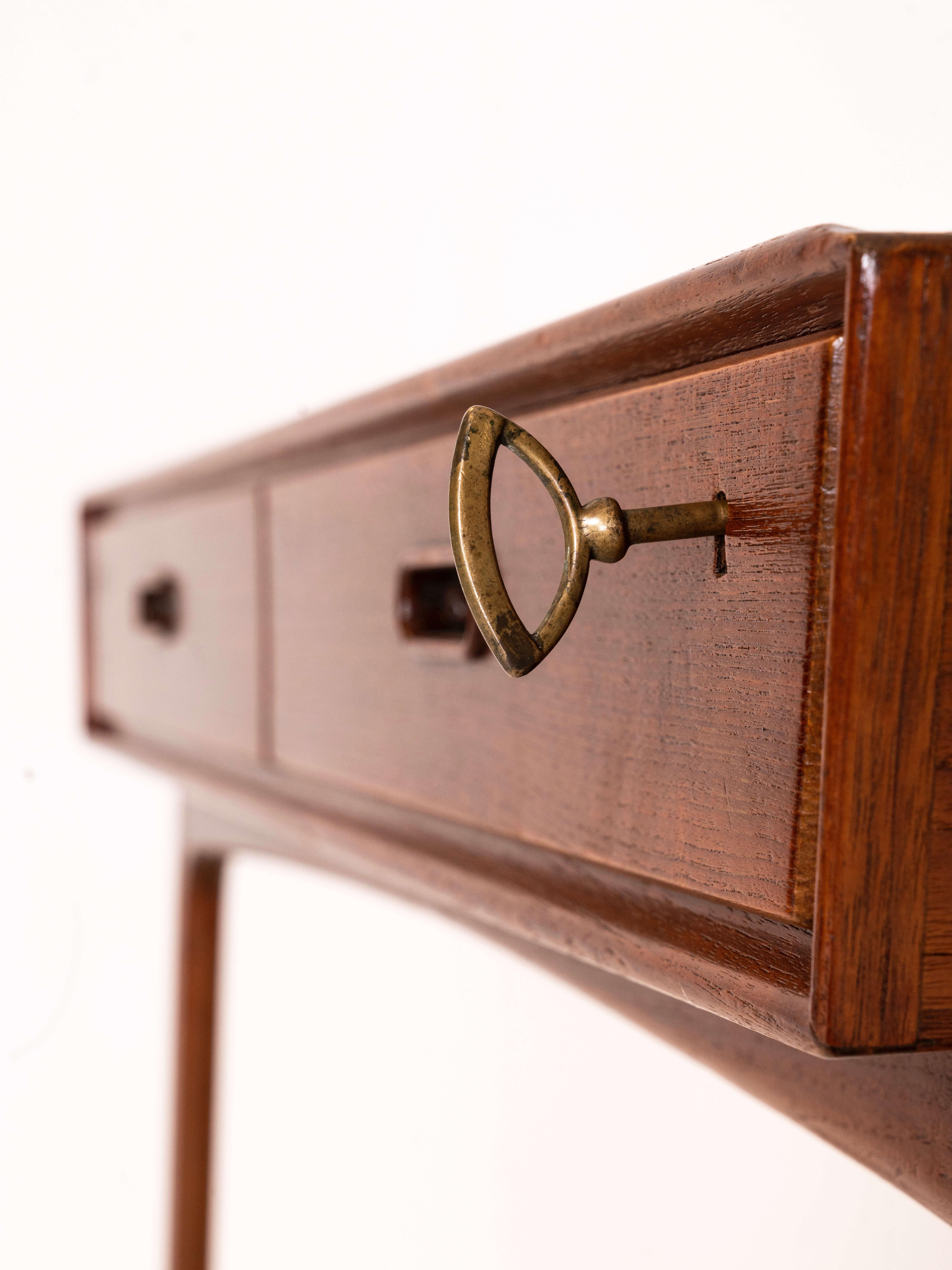 Charming Svend Aage Madsen Desk in Teak from Denmark the 1950s In Good Condition In Hellouw, NL