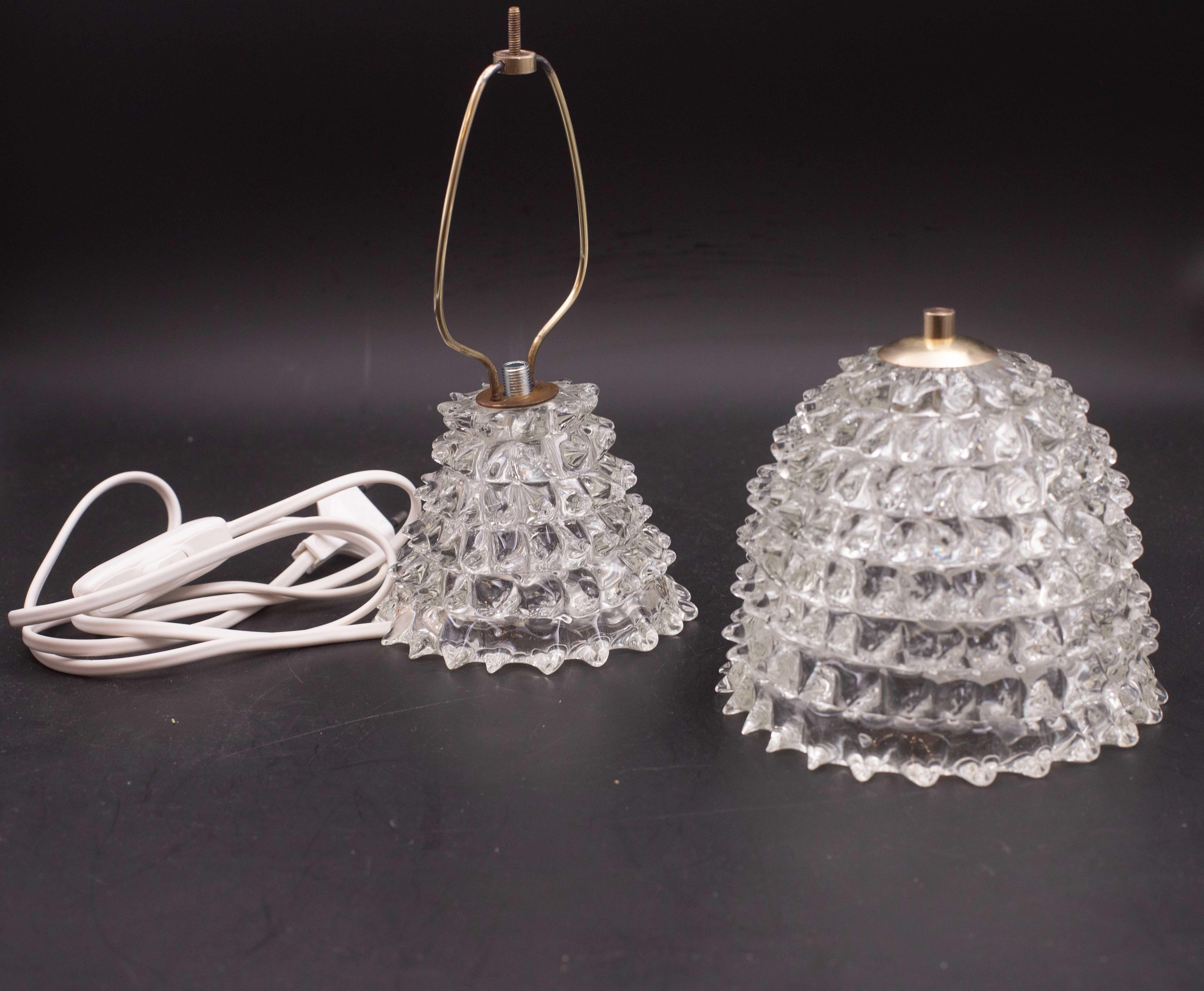 Vetro di Murano Lampada da tavolo di charme con vaso in vetro di Murano Rostrato per Barovier&Toso, anni '1950 in vendita