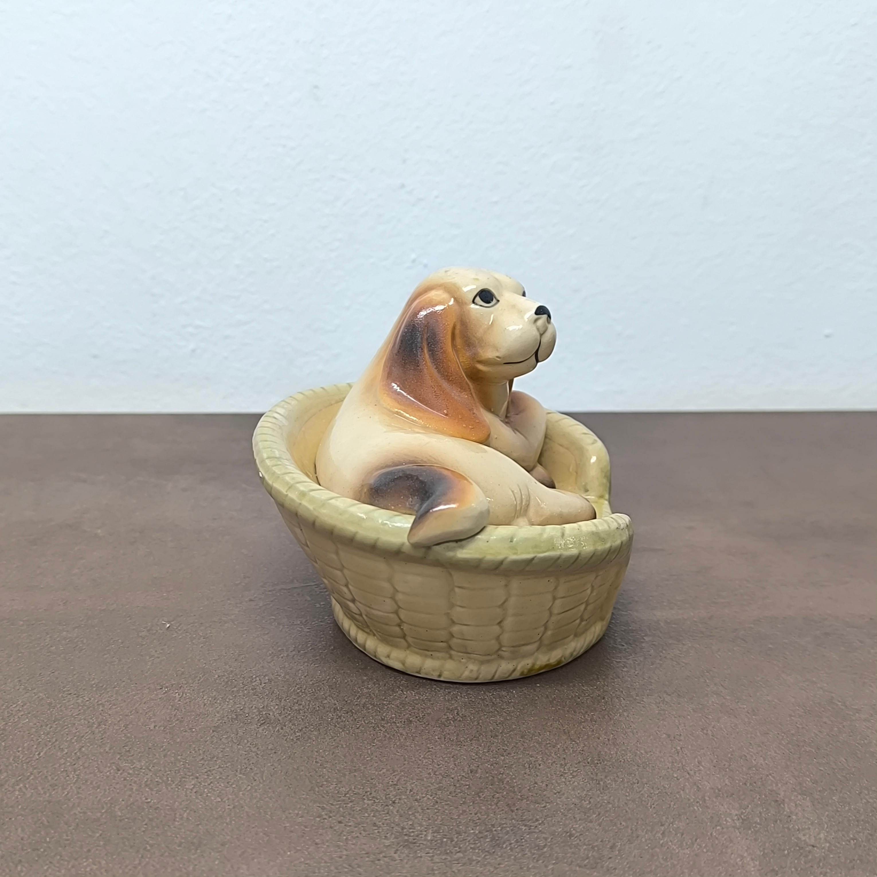 Charmant Trio de figurines de chien en céramique du milieu du siècle - peintes à la main, prêtes à offrir en vente 2