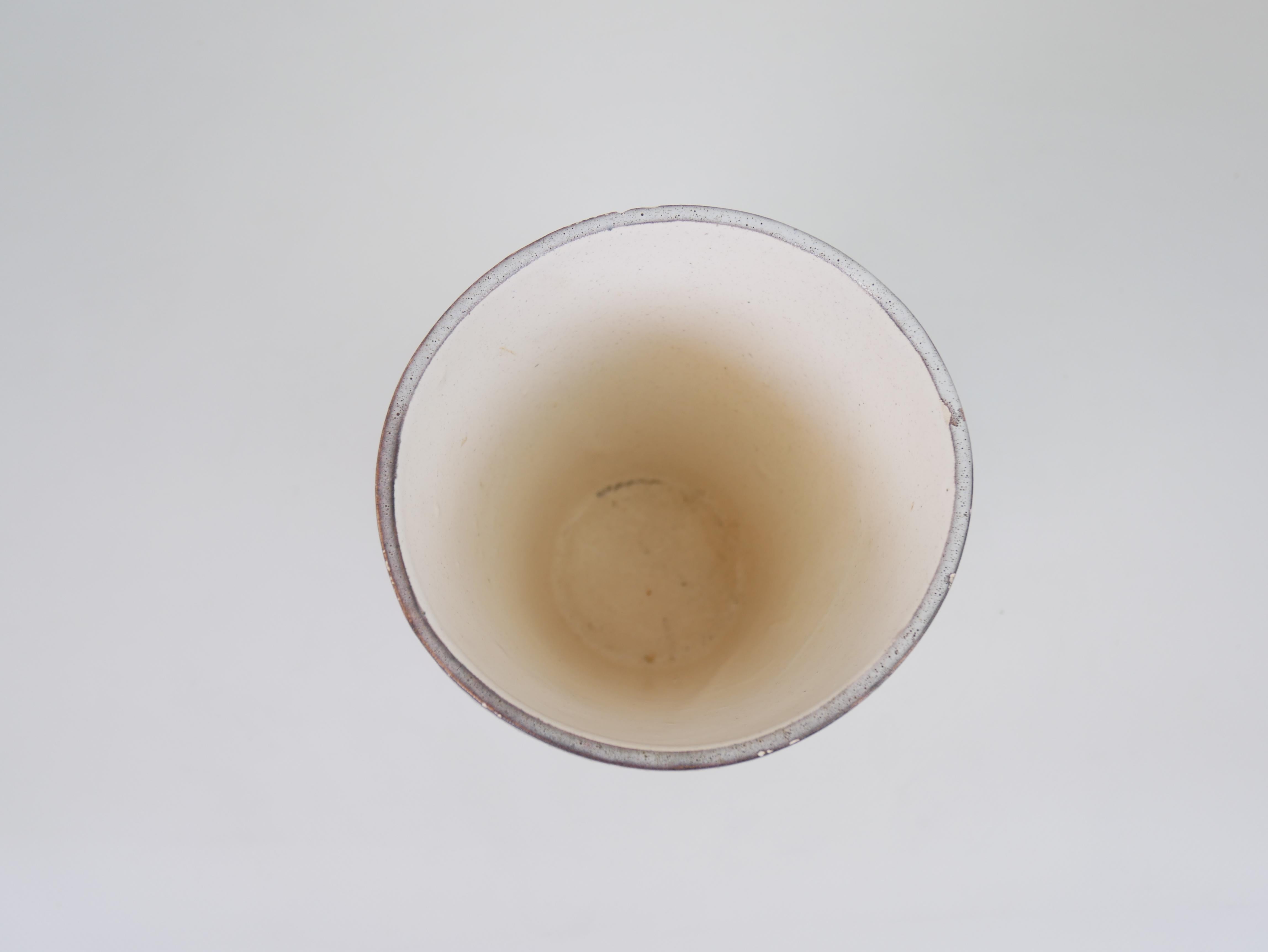 Charmant vase en céramique de Roger Capron avec motifs floraux en vente 5