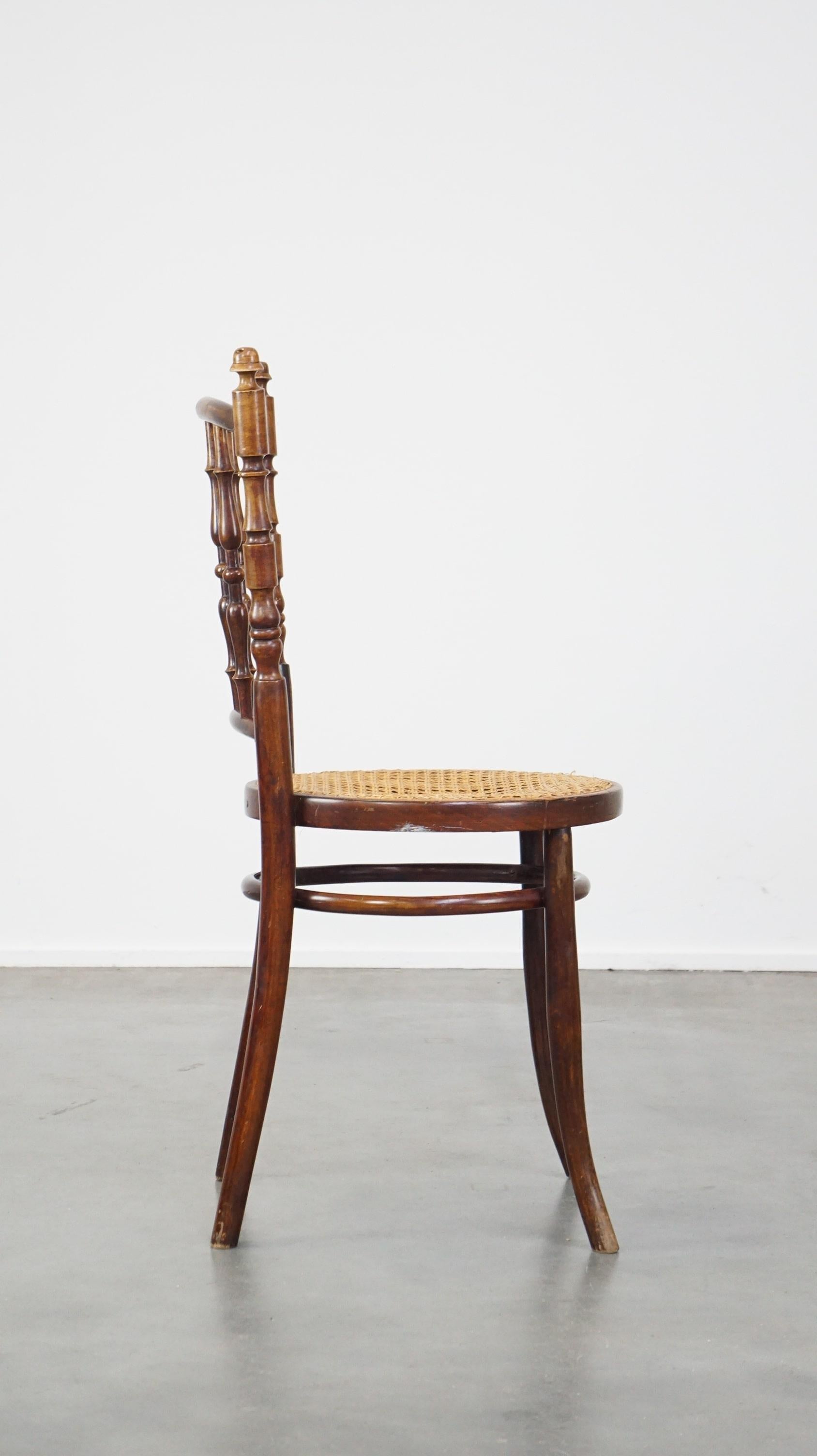 Charmanter, sehr eleganter Vintage-Esszimmer-/Bistrostuhl im Thonet-Design (Österreichisch) im Angebot