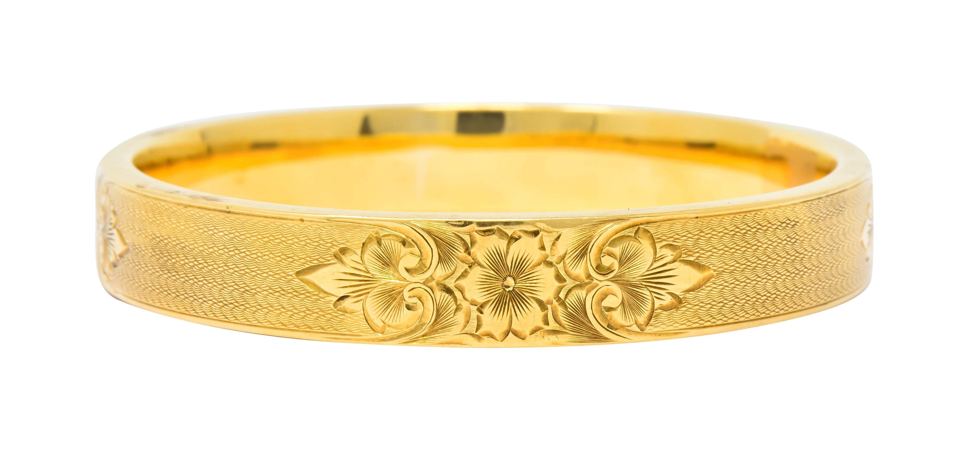 Charming Victorian 14 Karat Gold Floral Bangle Bracelet, circa 1900 In Excellent Condition In Philadelphia, PA