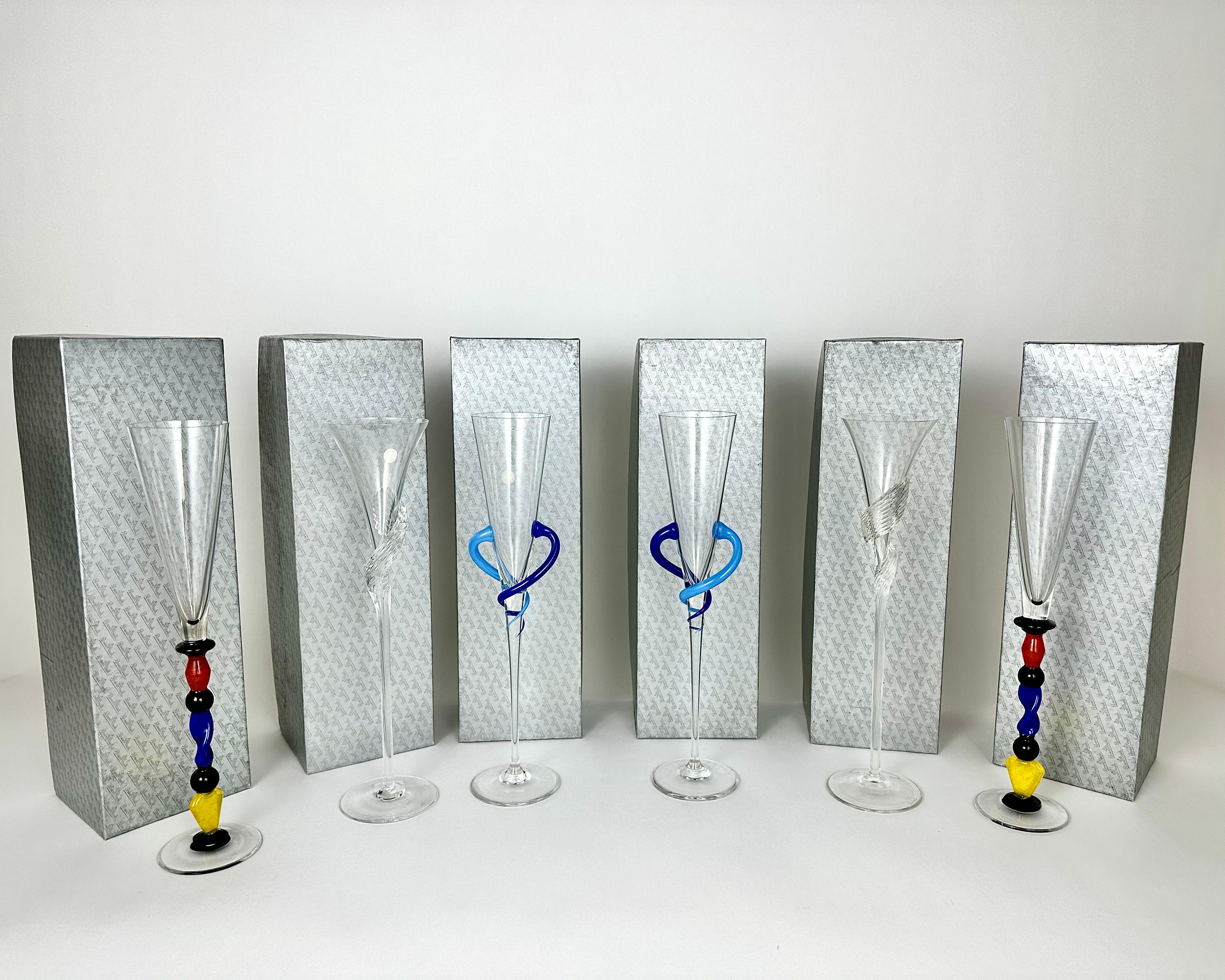 Die von Rosenthal Studio Line entworfenen einzigartigen Kristallgläser mit skulpturalem Stiel machen das Nippen an einem prickelnden Getränk zu etwas ganz Besonderem.

Die Kristallgläser von Peerless werden das Innere Ihres Hauses mit Komfort