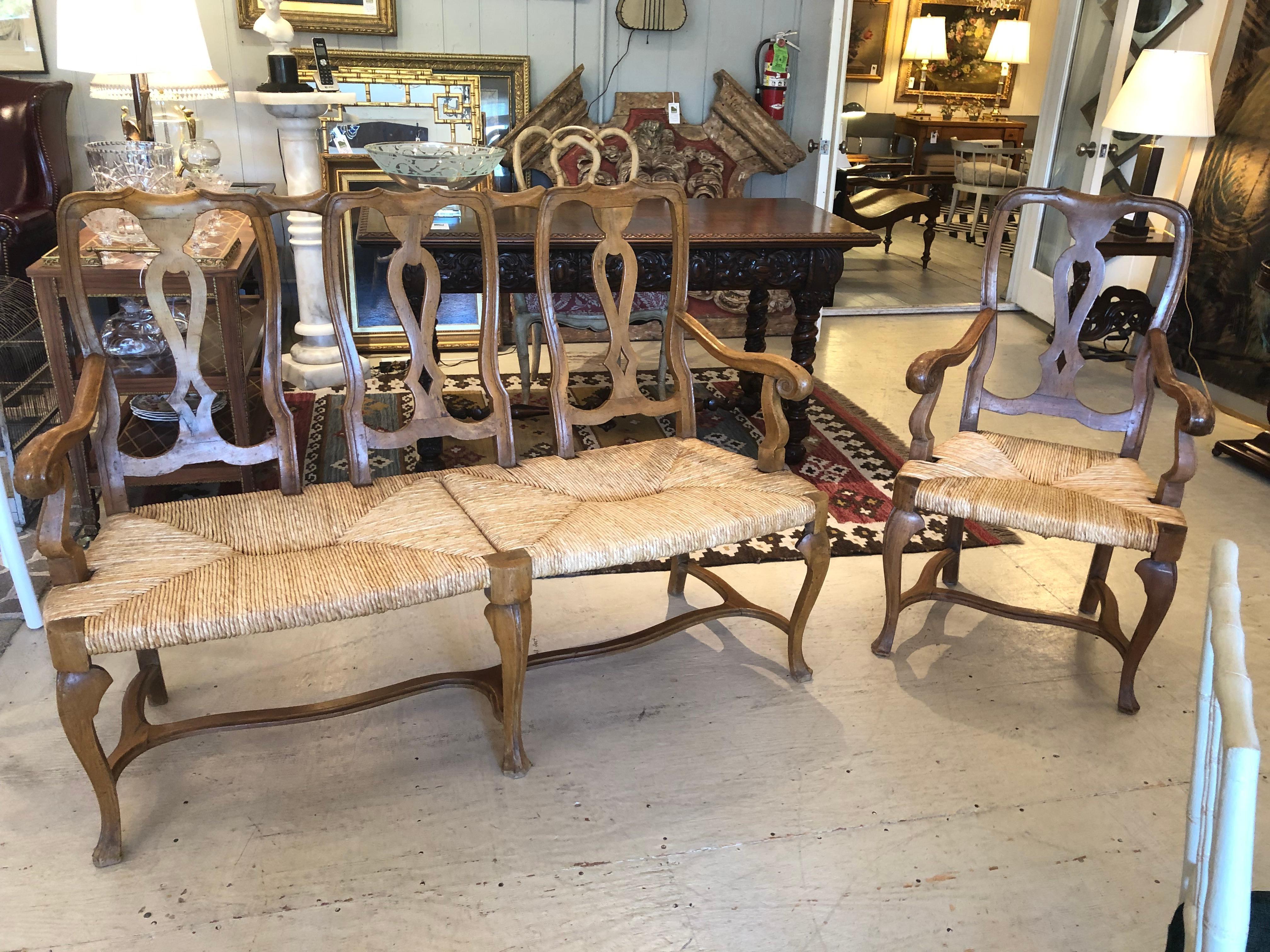 Charming Vintage Chestnut Bench with Handsome Rush Seat In Good Condition In Hopewell, NJ