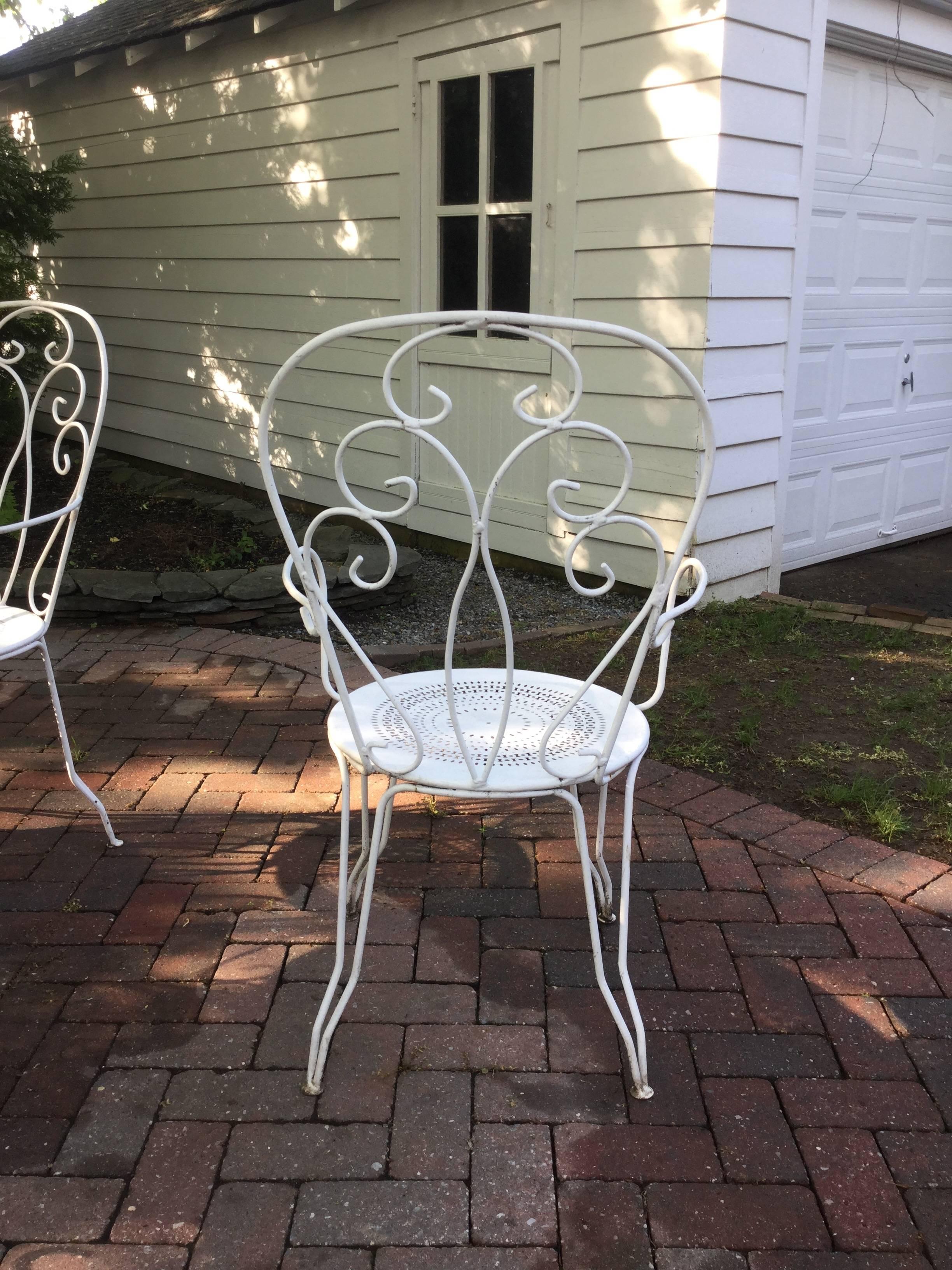 vintage french bistro table and chairs