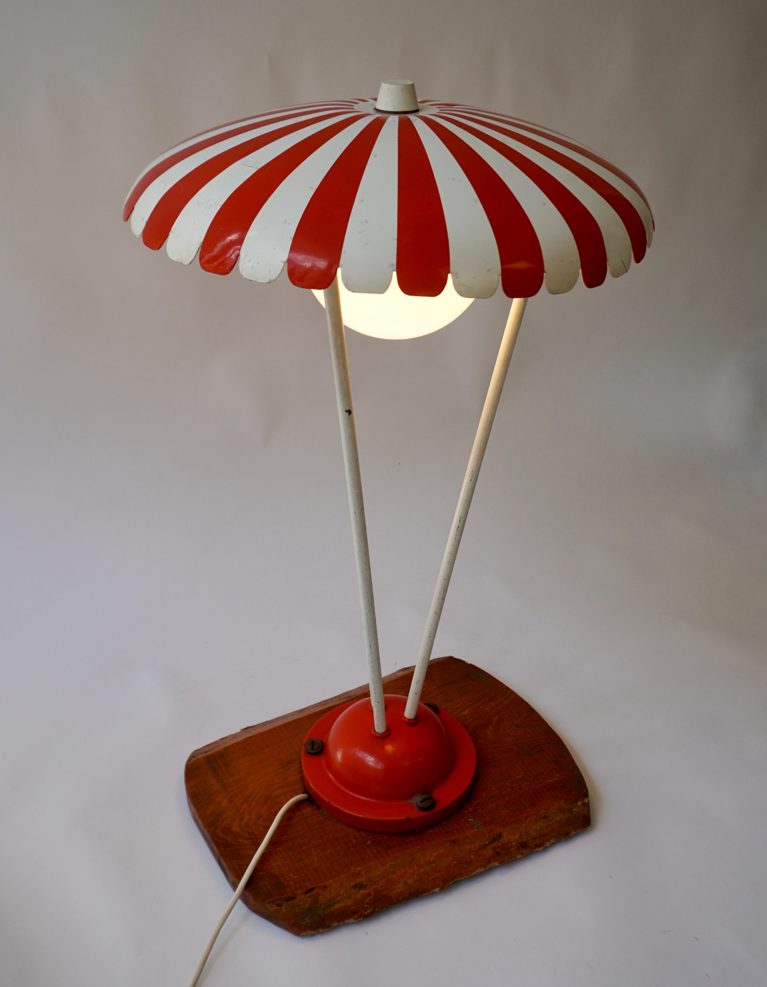 Italian Charming Vintage Garden Lamp from the 1950s - Red and White For Sale