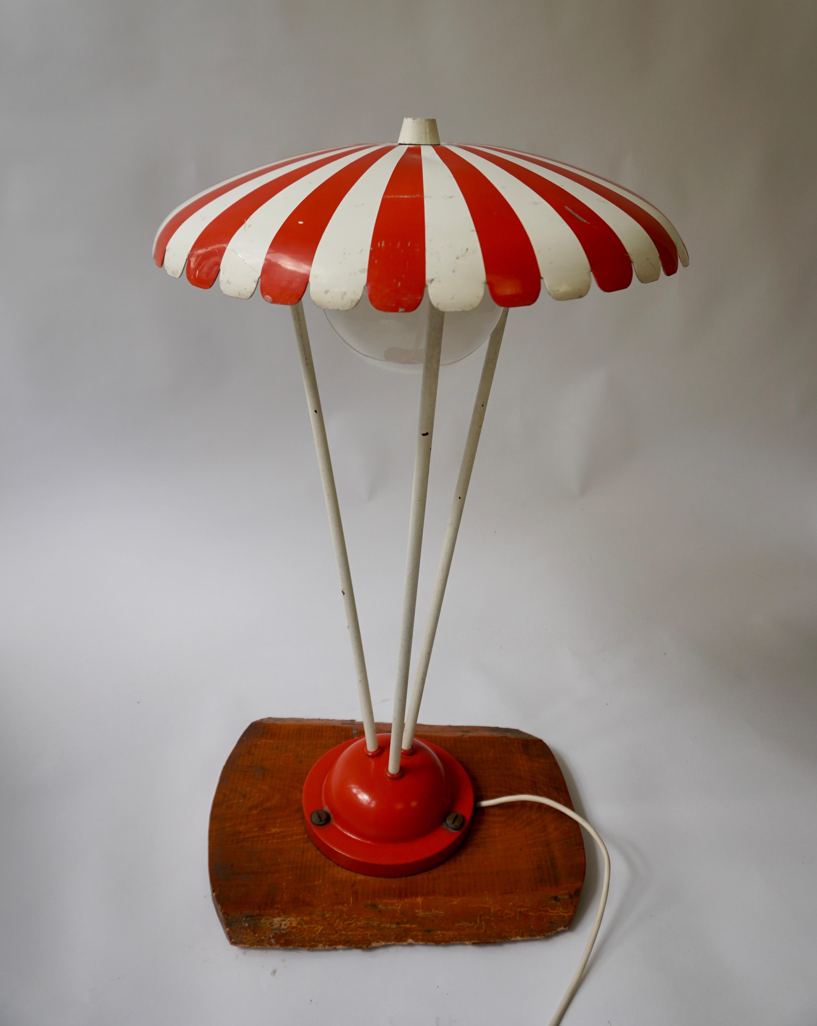 20th Century Charming Vintage Garden Lamp from the 1950s - Red and White For Sale