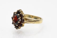 Encantador anillo vintage de granate