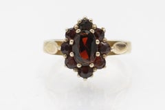 Charmanter Granatring im Vintage-Stil