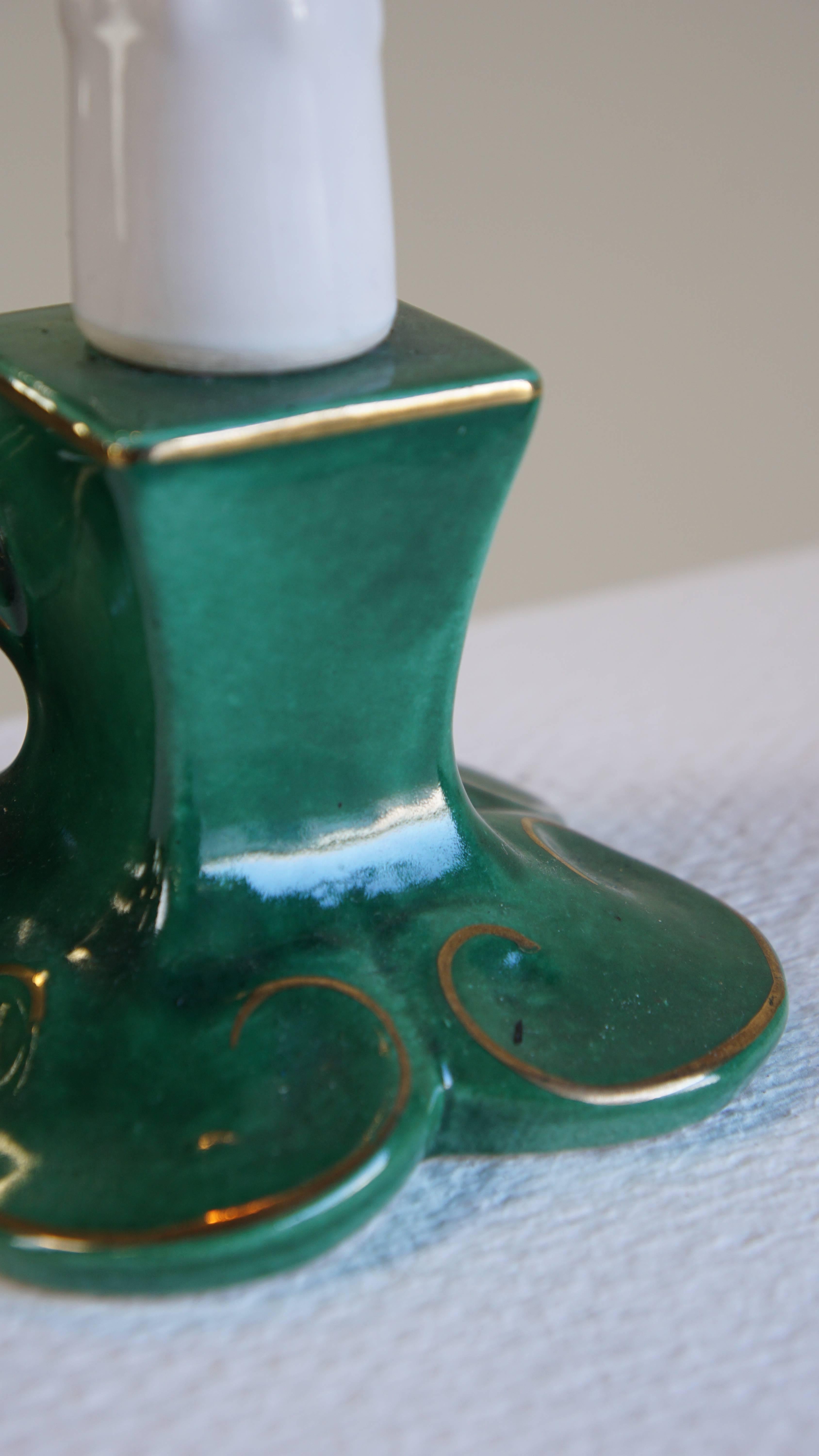 Charming Vintage Green Ceramic French Lamp with Gold Accents For Sale 1