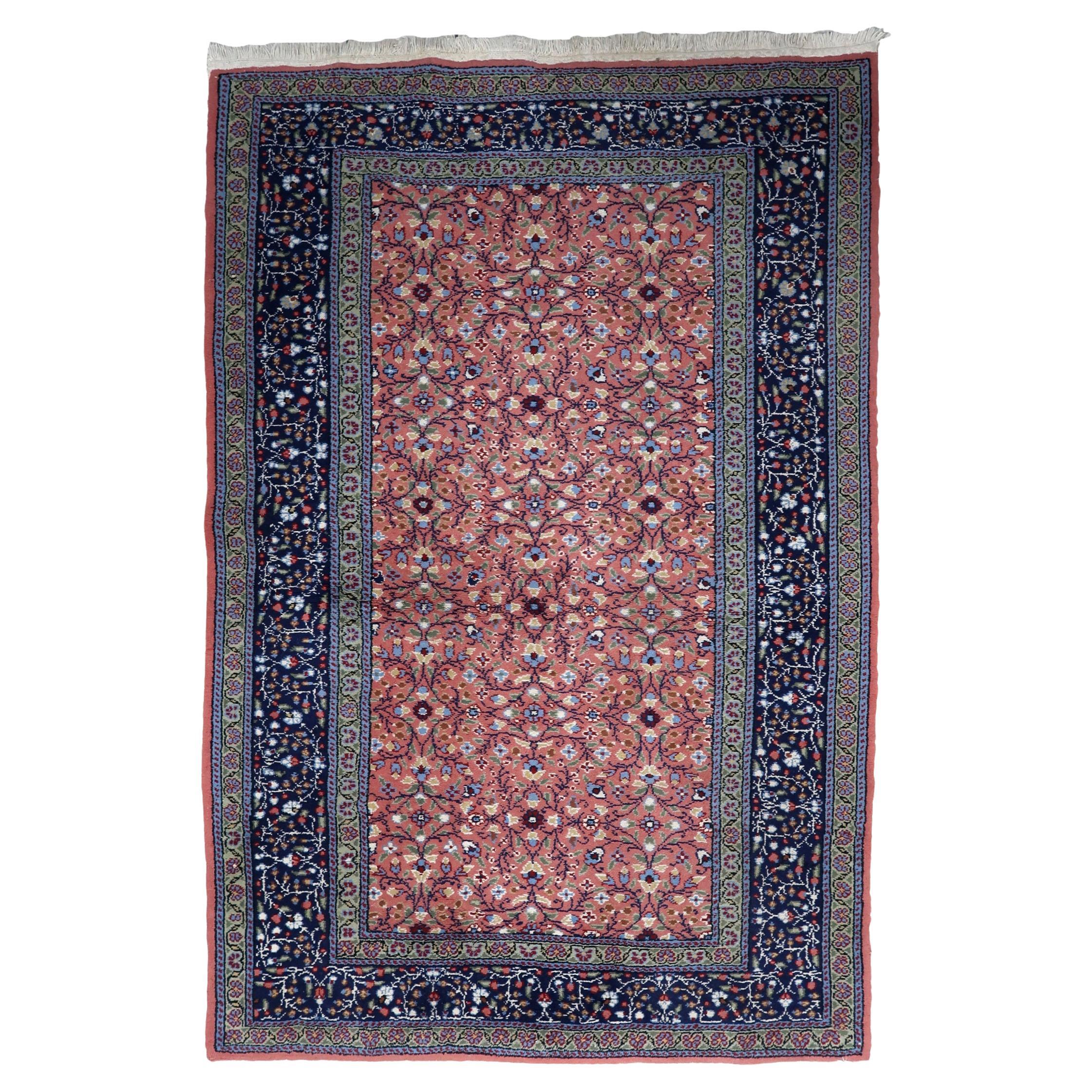 Charming Vintage Indian Agra Rug from the 1960s - 1C1081 For Sale