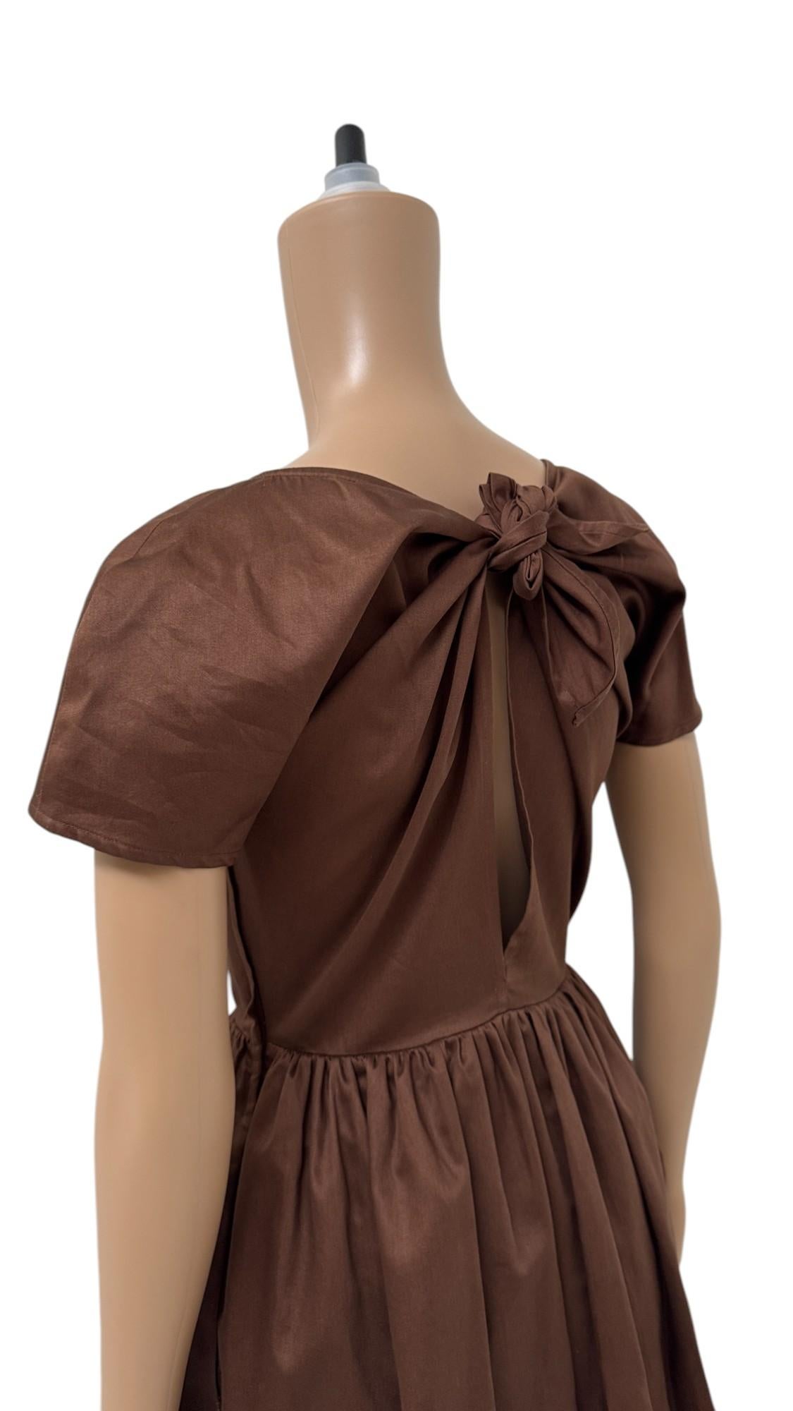 Charming Vintage Italian Balloon Dress with Bow-Back Closure im Angebot 9