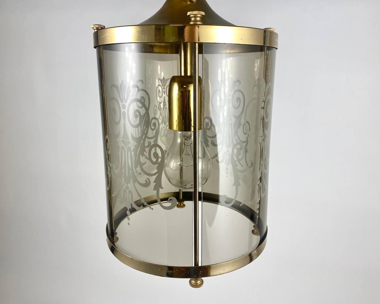 Charming Vintage Lantern Made of Glass and Metal For Sale 7