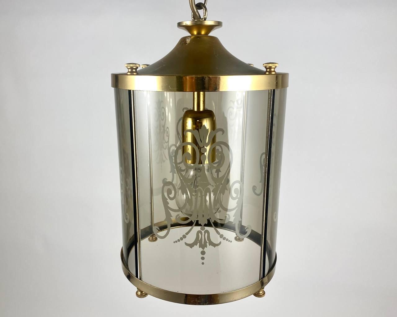 Charming Vintage Lantern Made of Glass and Metal In Good Condition For Sale In Bastogne, BE