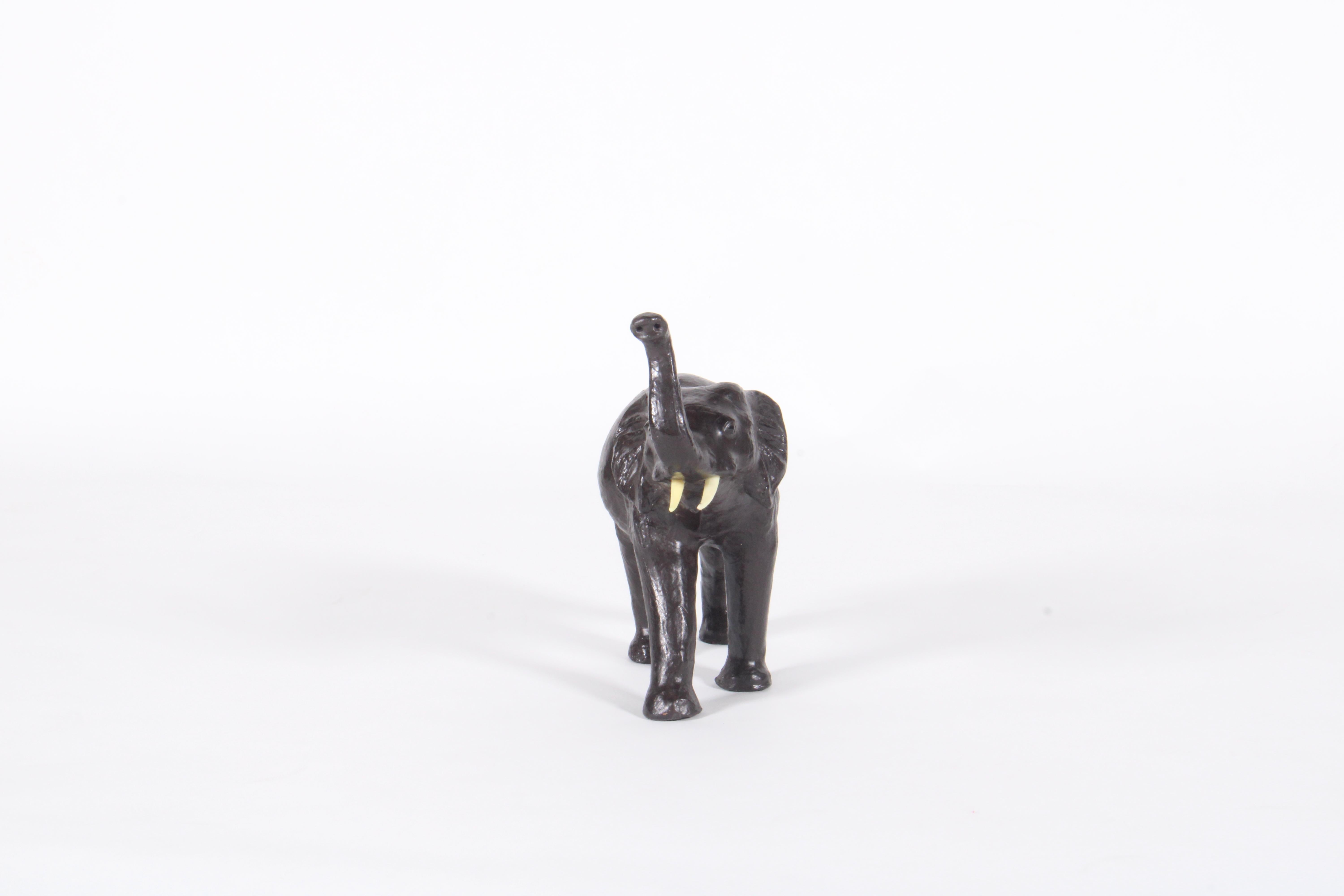 Charme Elephant Sculrpture in pelle vintage * Consegna gratuita in tutto il mondo In condizioni buone in vendita a Portlaoise, IE