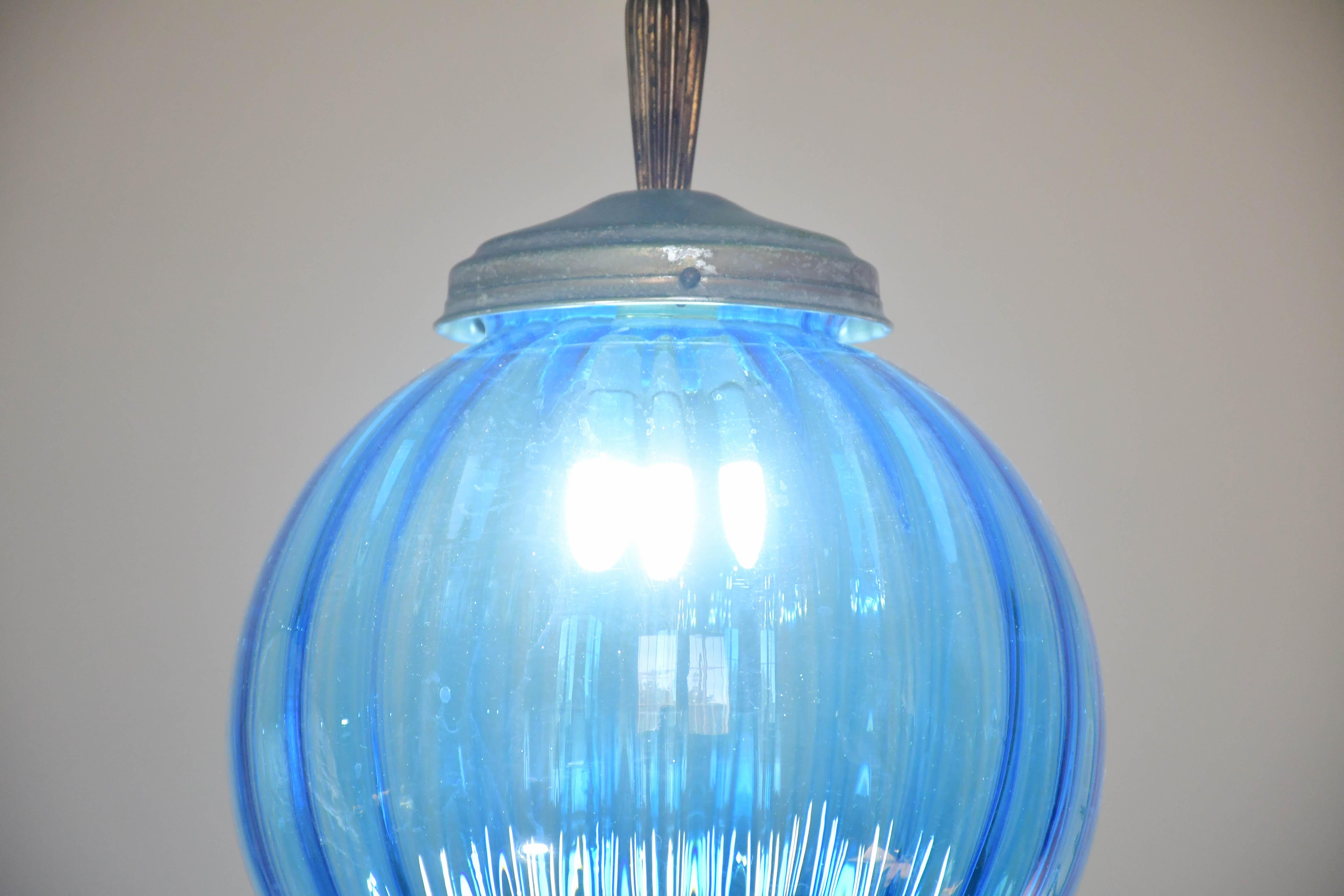 Incantevole lampada a sospensione in vetro blu di Murano d'epoca, 1960 in vendita 1