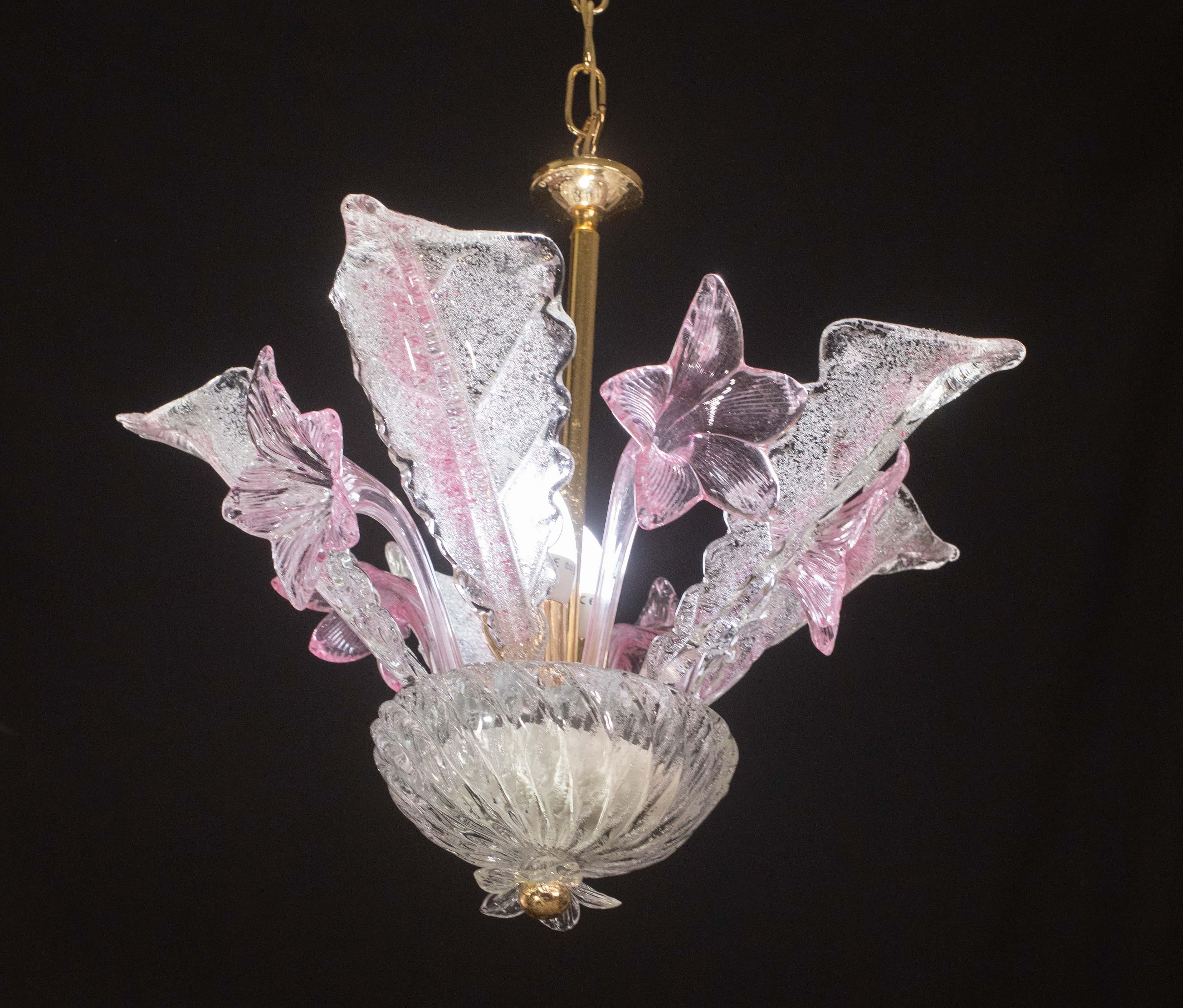 Charming Vintage Pink Flowers Murano Chandelier, 1970 In Good Condition For Sale In Roma, IT