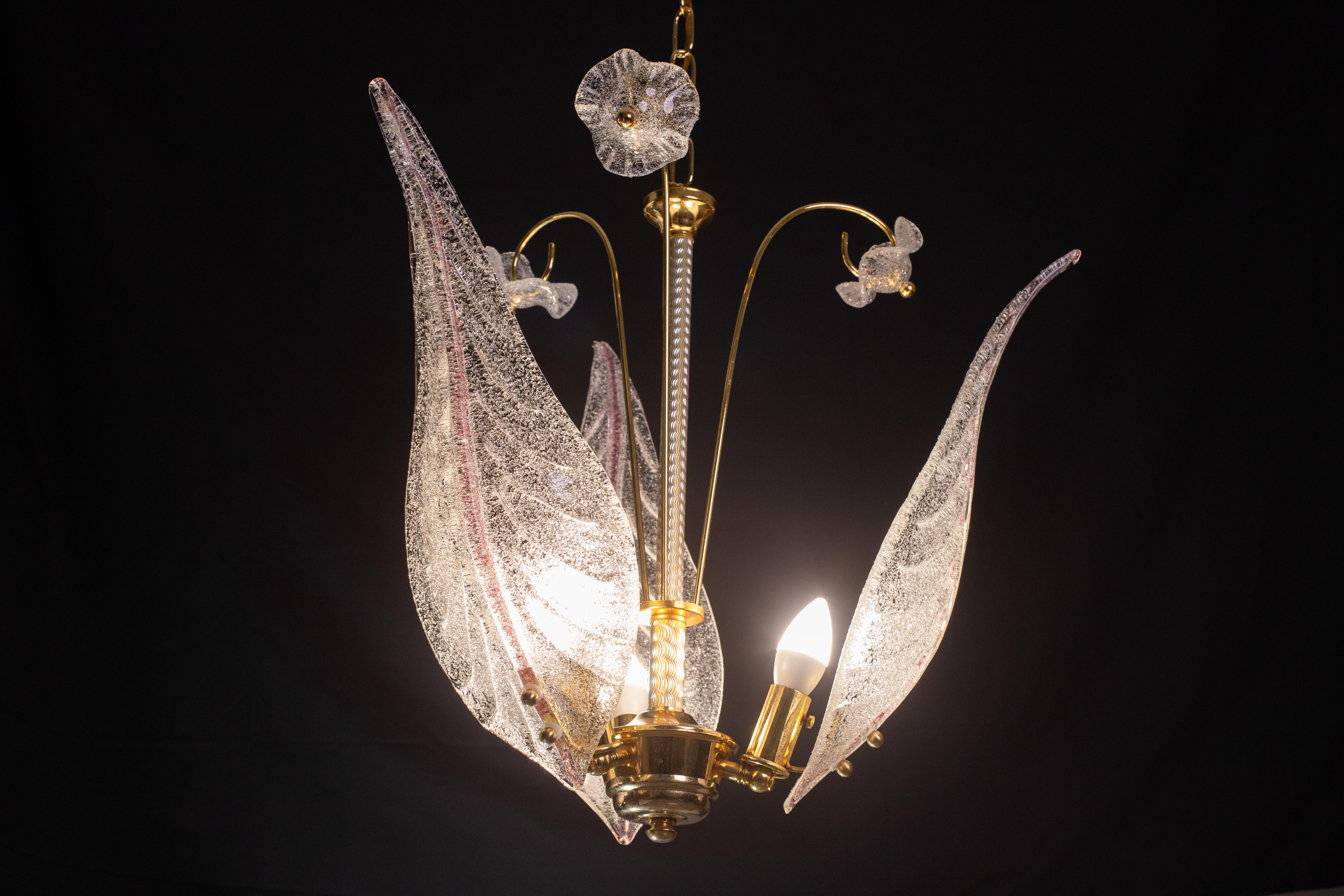 Late 20th Century Charming Vintage Pink Leaves Murano Chandelier, 1970 For Sale