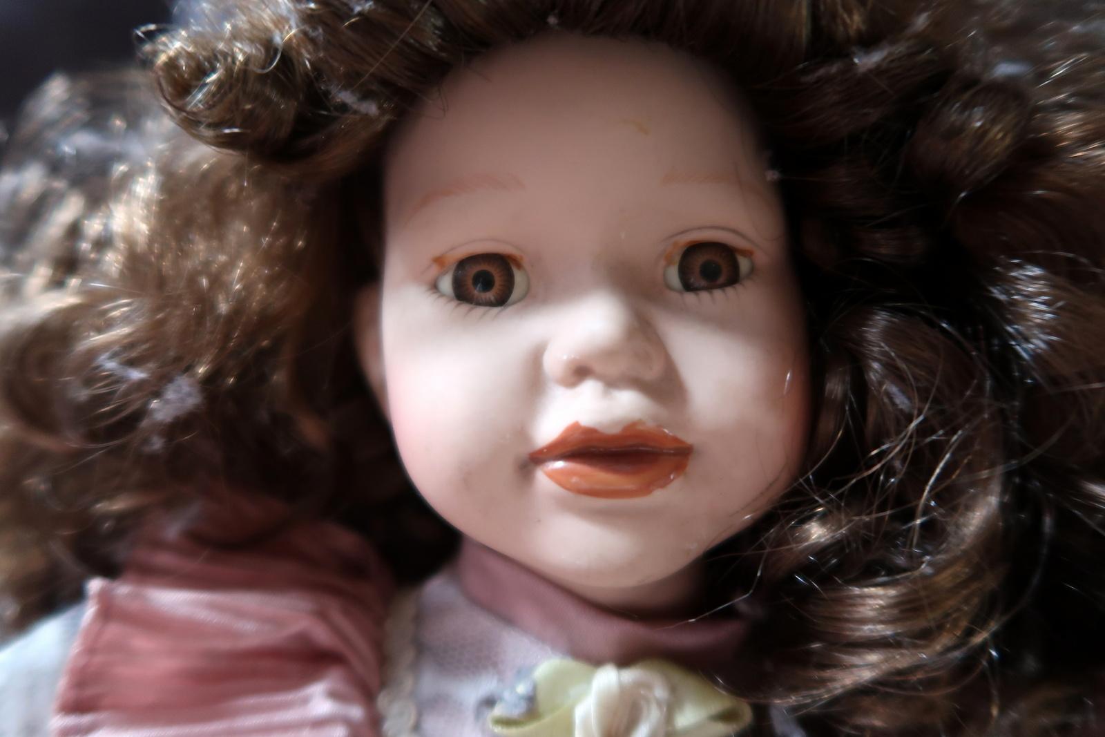 Charmante poupée vintage en porcelaine - 42 cm, 20ème siècle, jolie en rose - 2C01 en vente 1