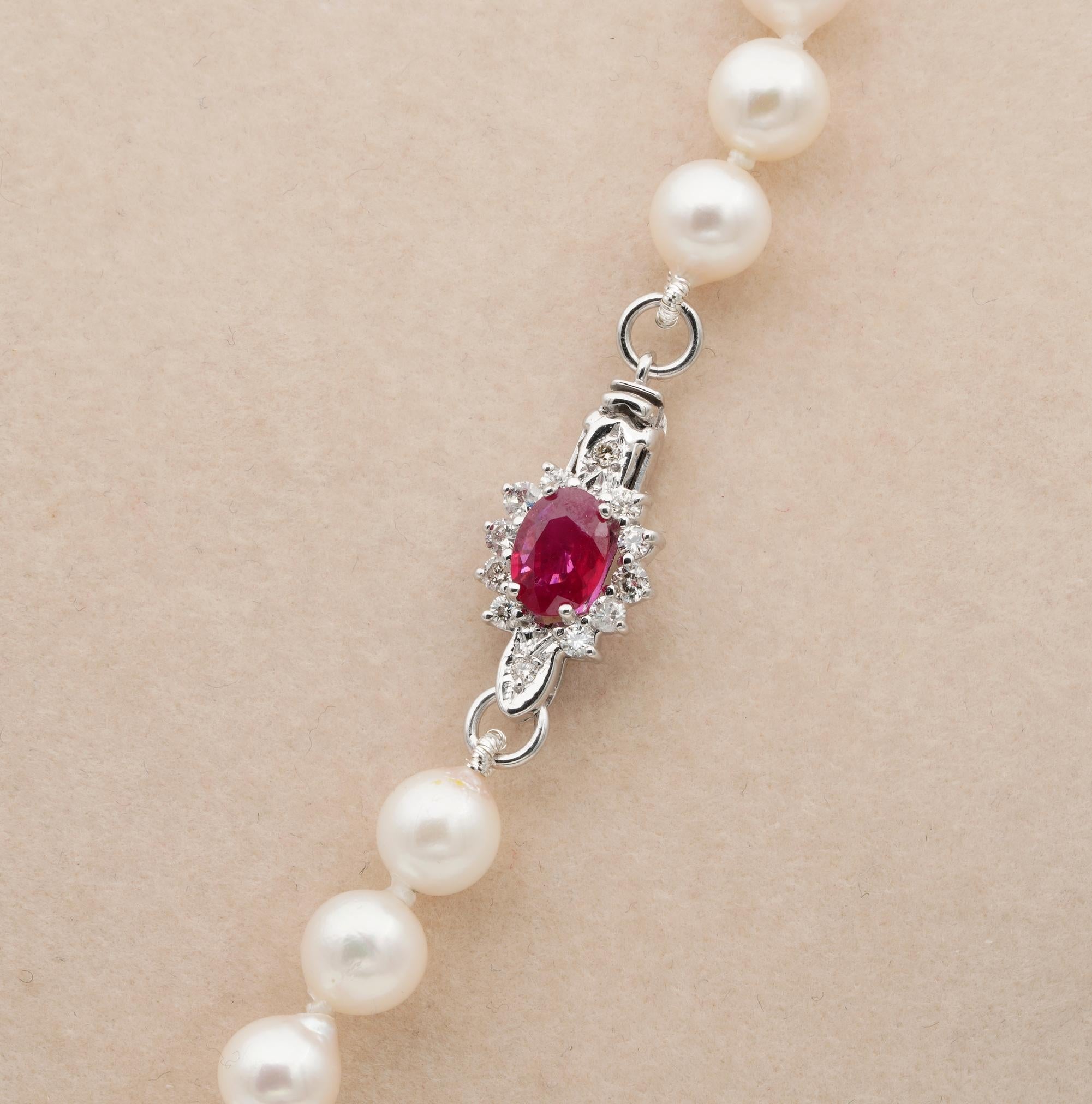 Contemporary Charming Vintage Single Strand Japanese Pearl Necklace with Ruby Diamond Clasp