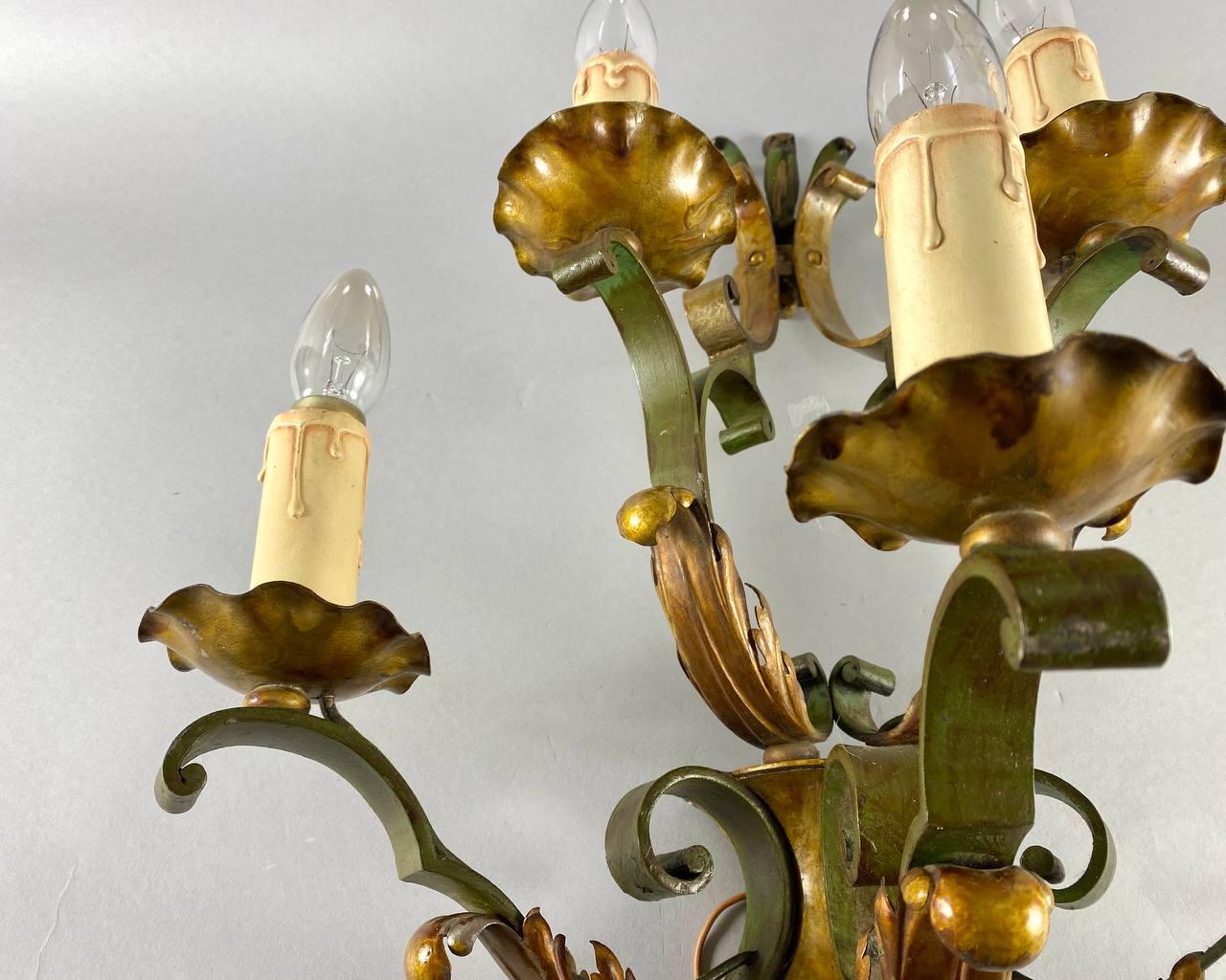 Charming Vintage Wall Sconce For 5 Light Point Metal Tiered Wall Lamp In Excellent Condition For Sale In Bastogne, BE