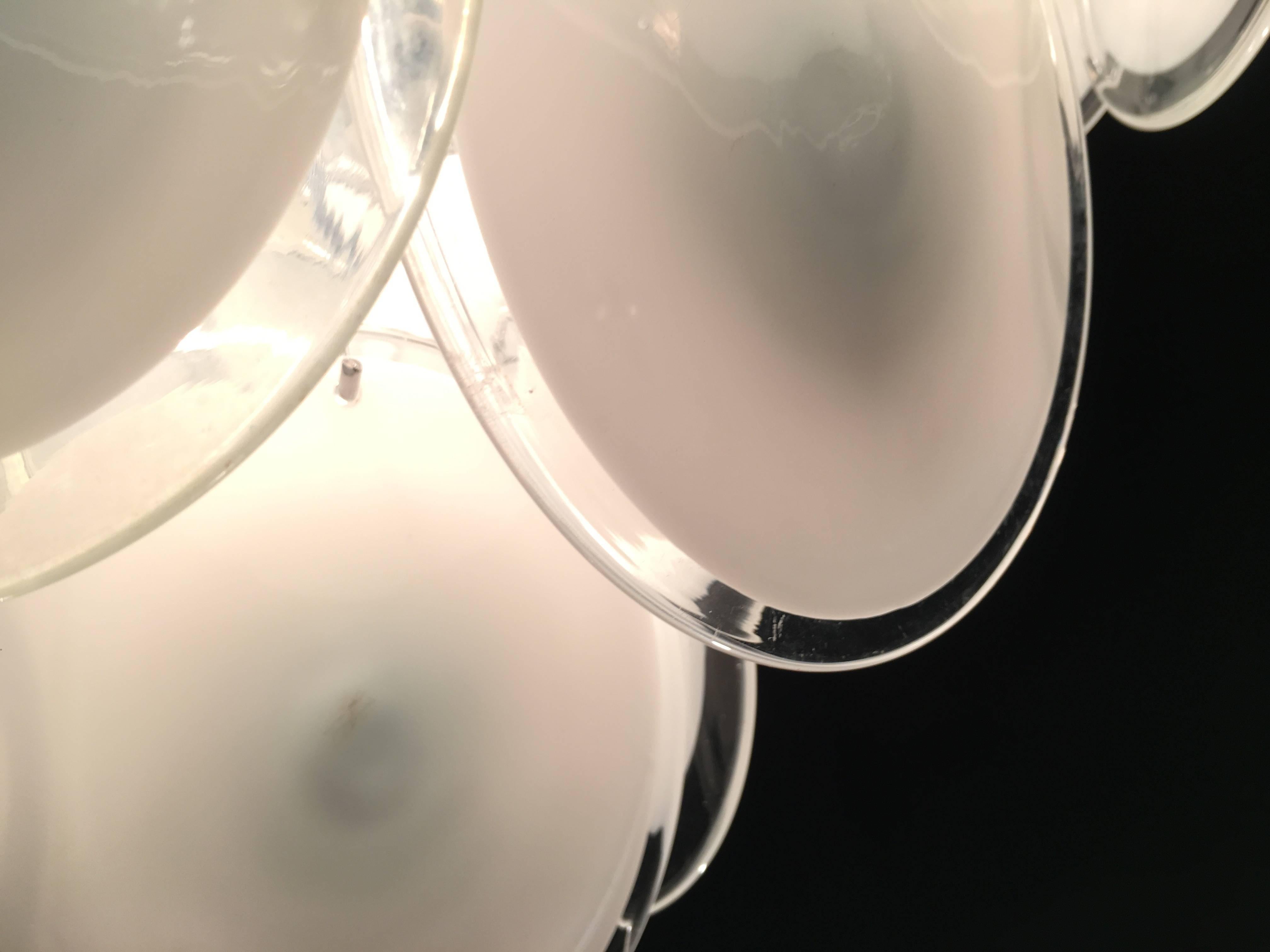 XX secolo Incantevole lampadario Vistosi a disco di Murano, anni '70 in vendita