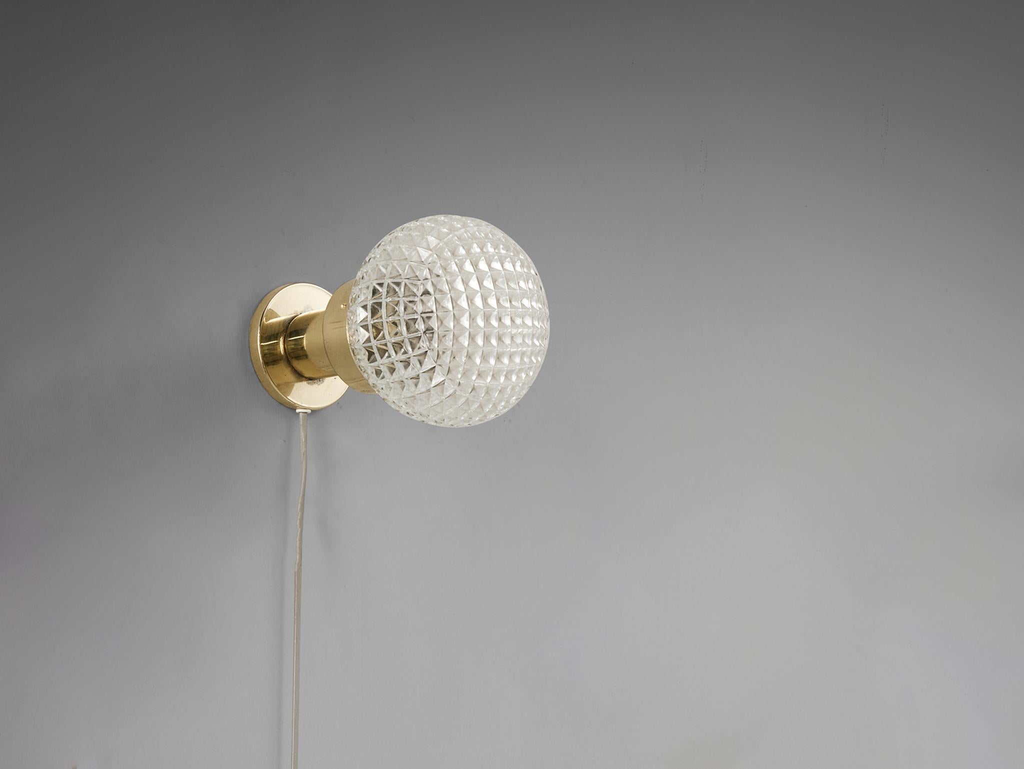 Metal Charming Wall Light in Structured Glass and Brass  For Sale