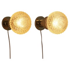 Charming Wall Lights in Structured Glass and Brass