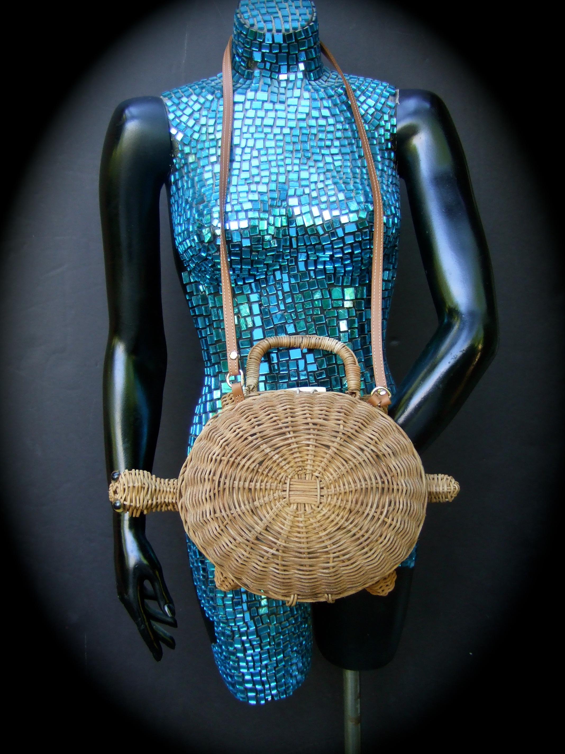 Women's Charming Woven Wicker Turtle Design Versatile Handbag - Shoulder Bag c 1990s
