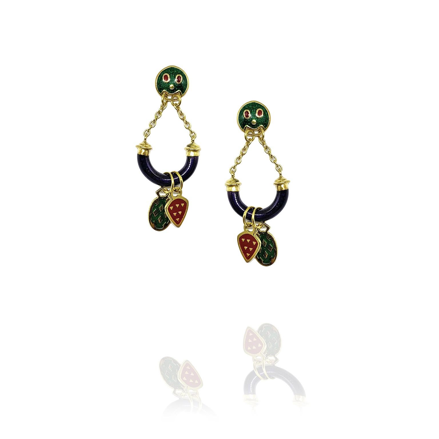 18kt yellow gold earrings whit charms enameled