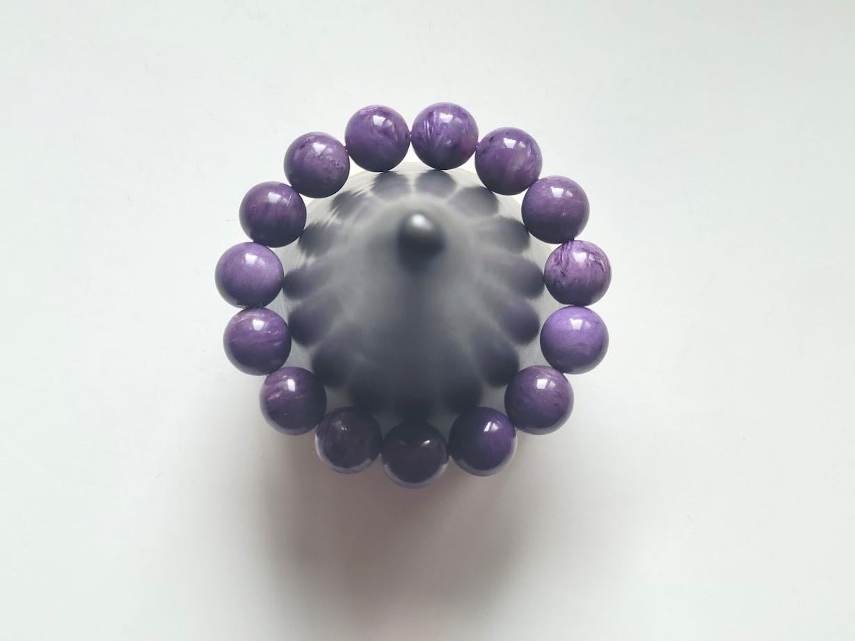 Men's Charoite Beaded Stretch Bracelet For Sale